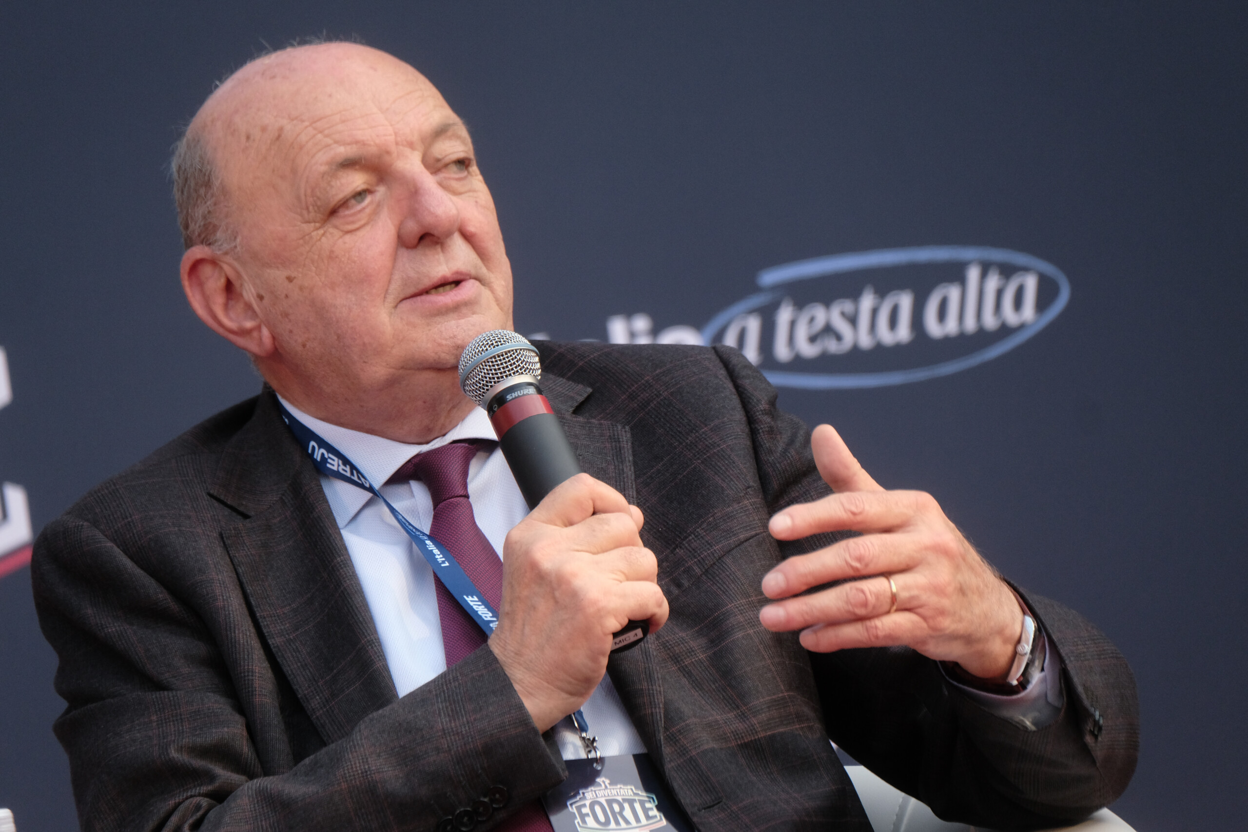 Énergie : Pichetto, envisageons des mesures pour éviter une fermeture prématurée du charbon 1 energie pichetto envisageons des mesures pour eviter une fermeture prematuree du charbon scaled