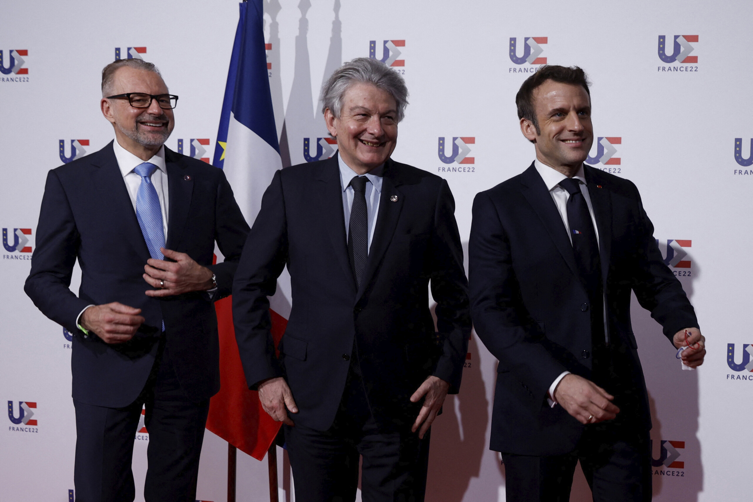 États-Unis, Macron : « Intimidation de Washington, nous défendrons la souveraineté de l'UE » 1 etats unis macron intimidation de washington nous defendrons la souverainete de lue scaled