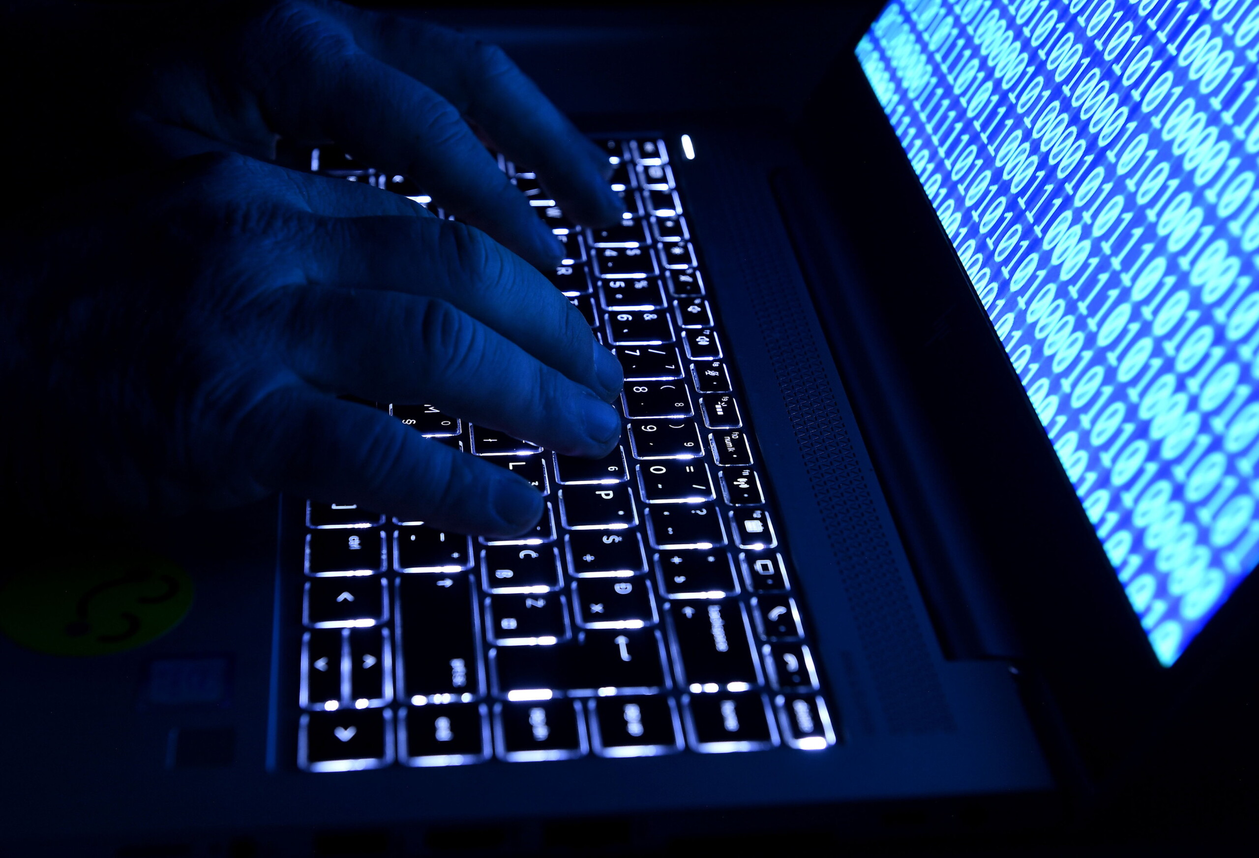 France : des pirates informatiques pro-russes revendiquent une attaque contre le service postal 1 france des pirates informatiques pro russes revendiquent une attaque contre le service postal scaled