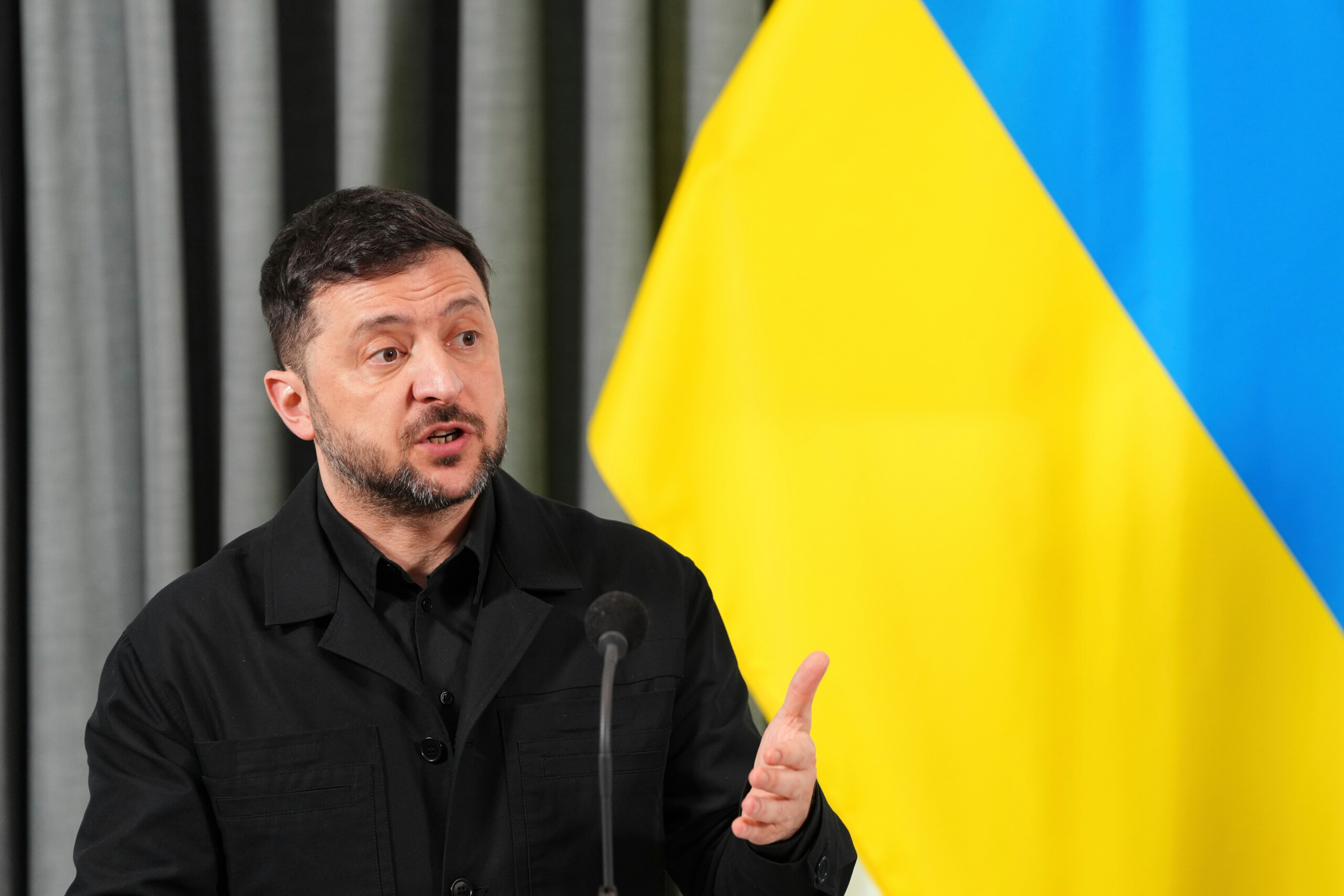Ukraine, Zelensky : « Noël difficile, mais la Russie n'est pas en mesure d'occuper le pays » 1 ukraine zelensky noel difficile mais la russie nest pas en mesure doccuper le pays scaled