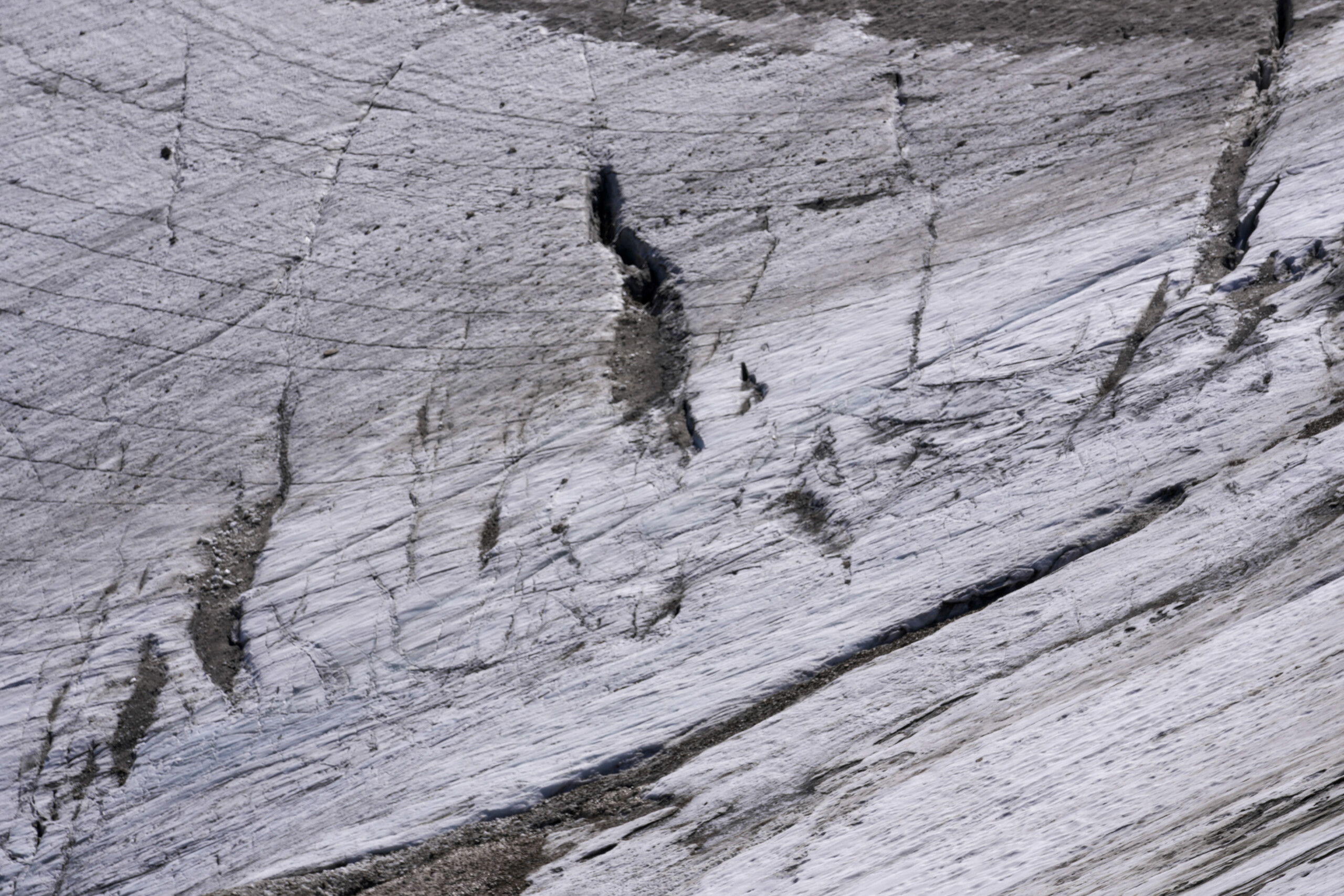 montagne freerider romain decede apres avoir ete emporte par une avalanche sur la marmolada scaled