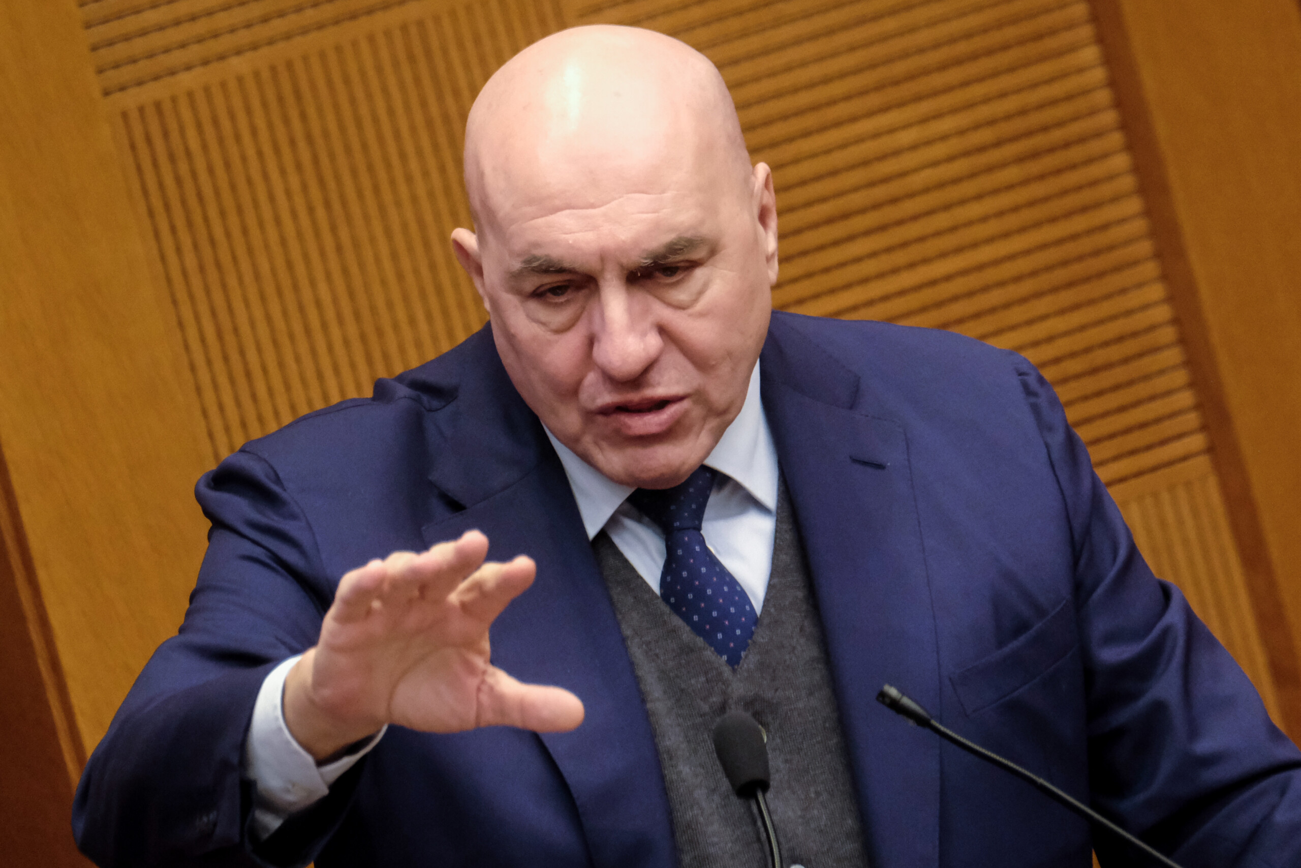 Ukraine, Crosetto : « Sur le décret-loi, pas de longue négociation, il y avait déjà un accord » 1 ukraine crosetto sur le decret loi pas de longue negociation il y avait deja un accord scaled