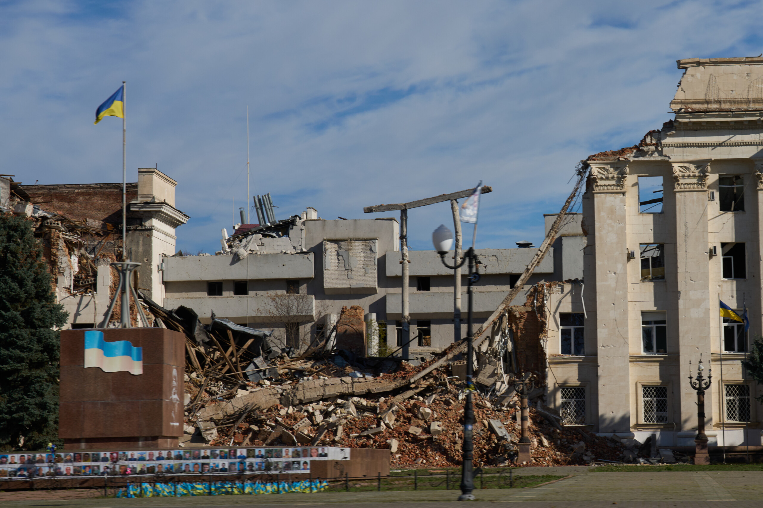 ukraine kiev deux civils tues et deux blesses lors des attaques russes a kherson scaled