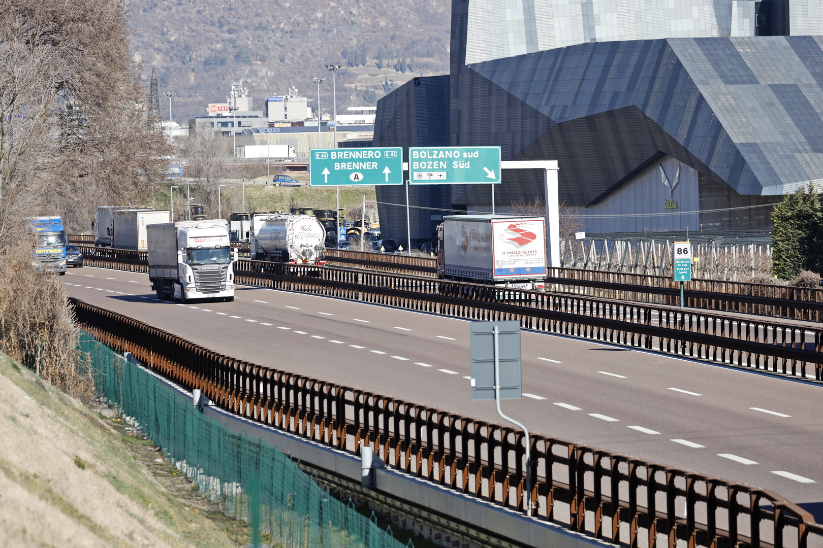 autoroutes art ajustement des peages conformement a la decision de la cour constitutionnelle