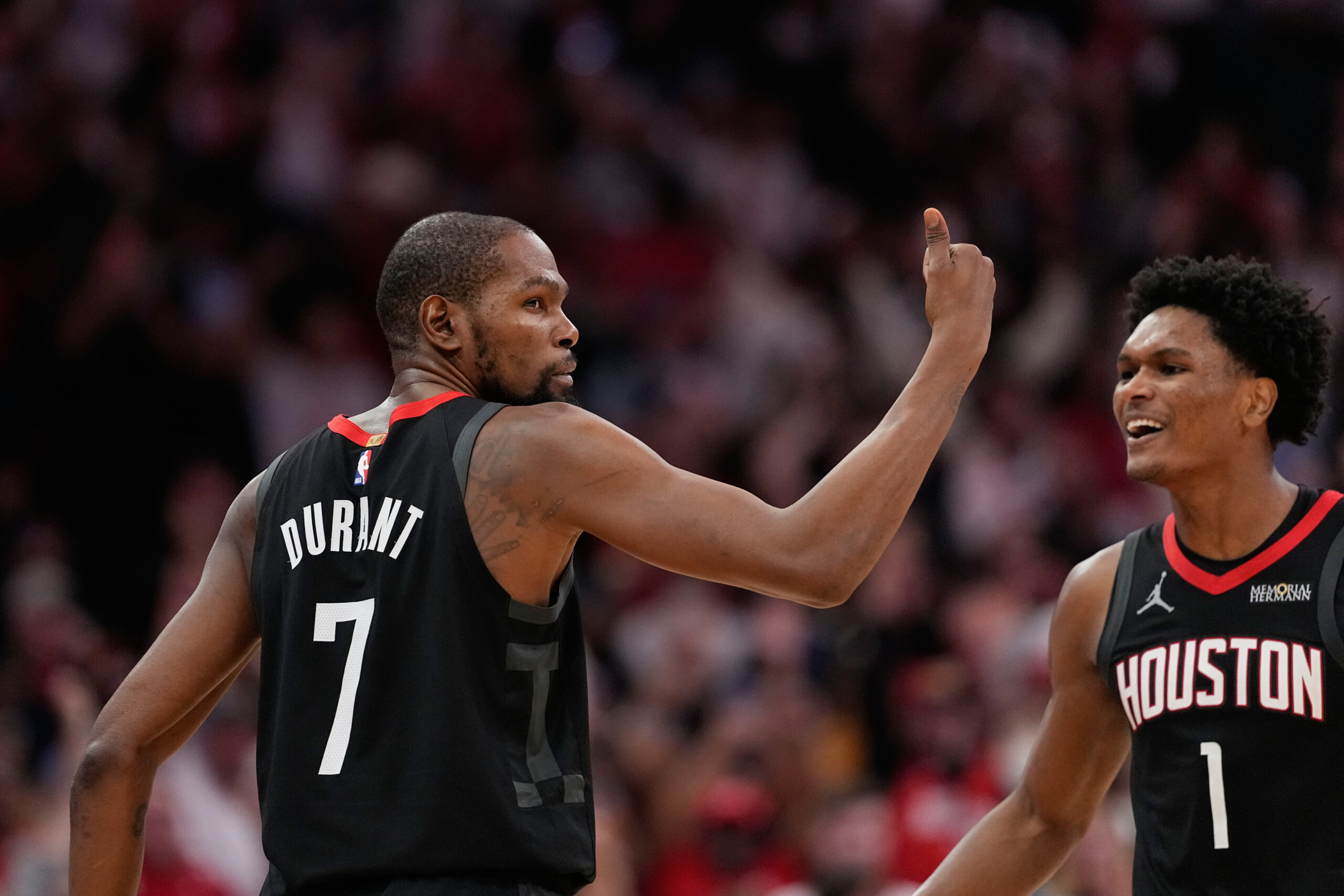 nba kevin durant mene les rockets a la victoire contre les suns les thunder subissent une defaite a domicile scaled