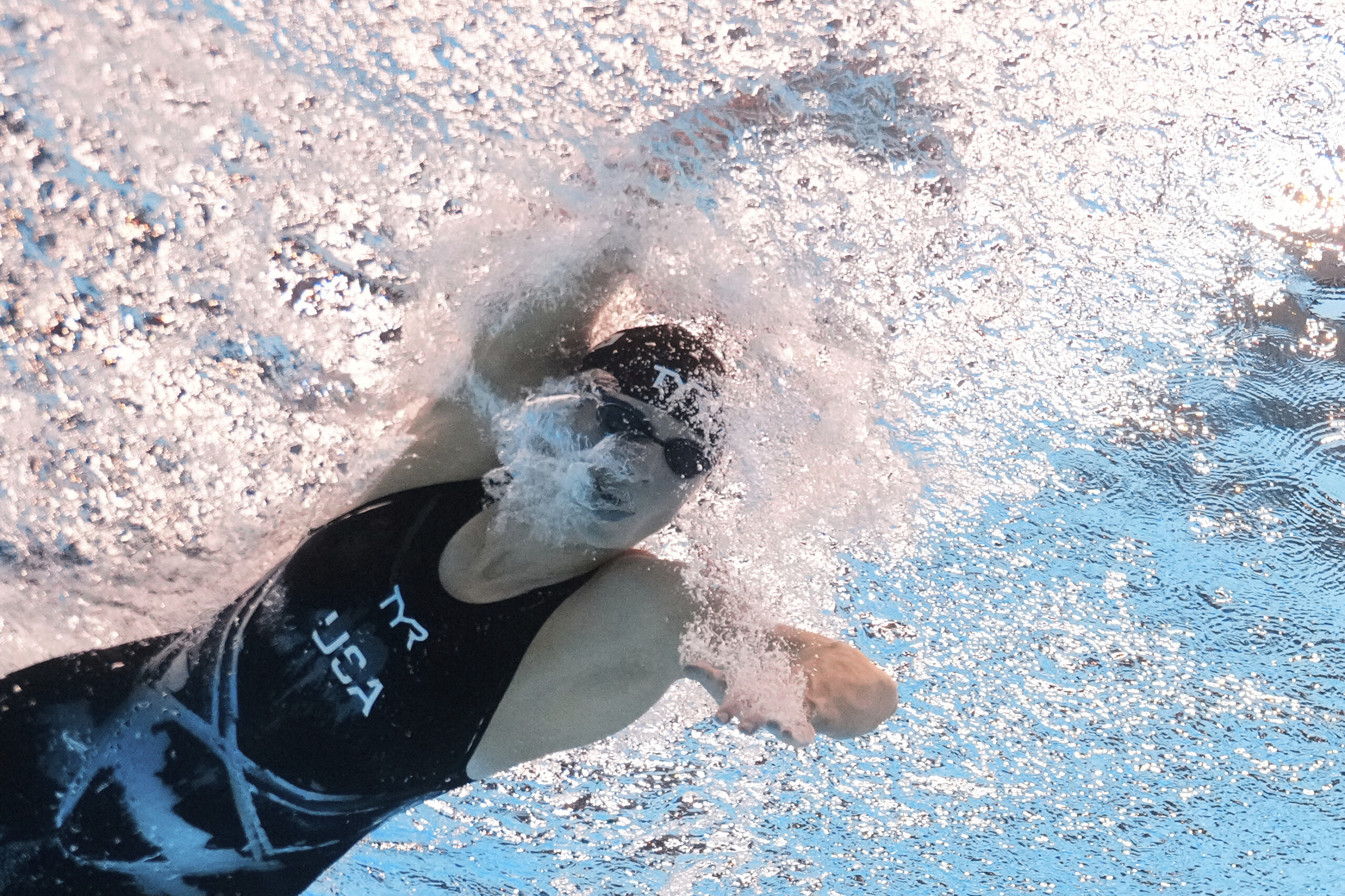 natation ledecky frole un nouveau record du monde sur 1 500 m nage libre scaled