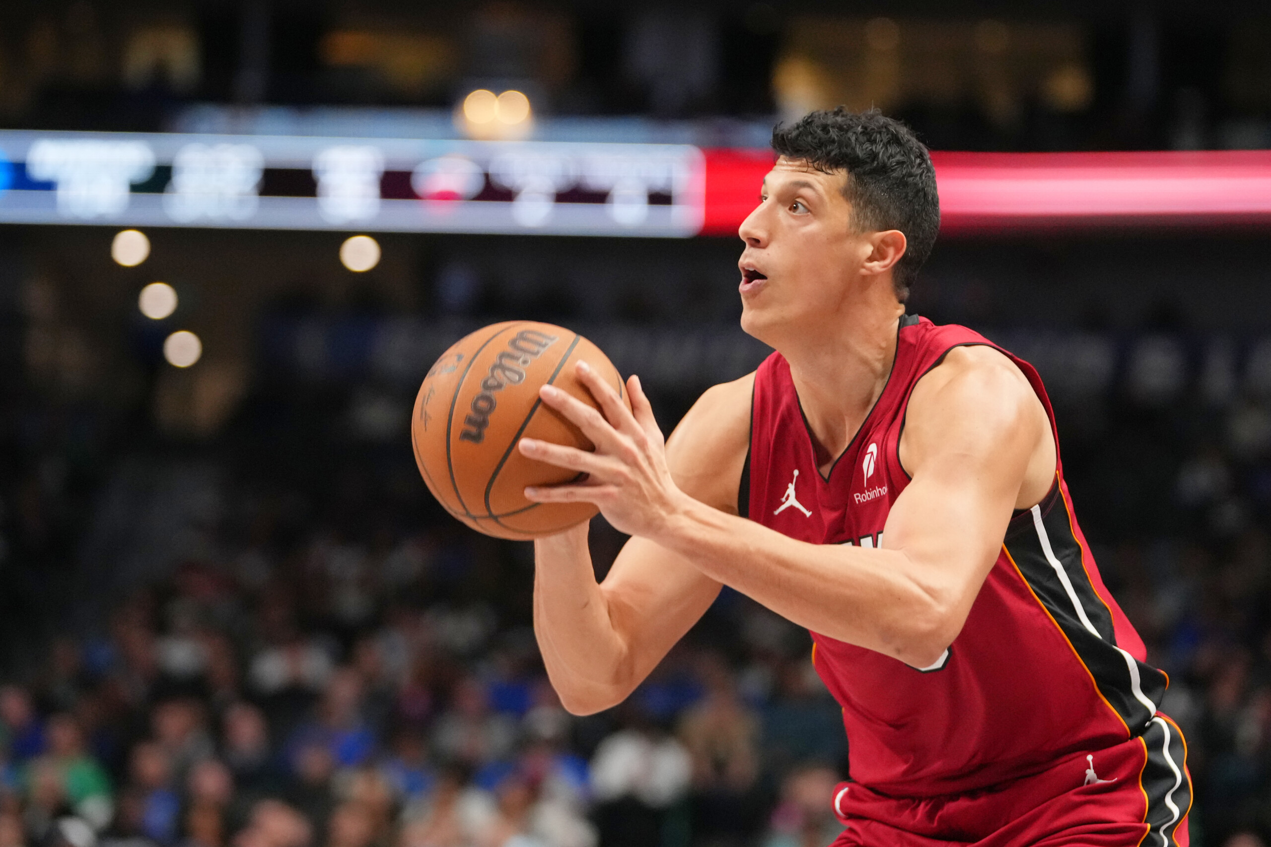 nba les clippers remportent le derby de los angeles fontecchio ne suffit pas a miami scaled