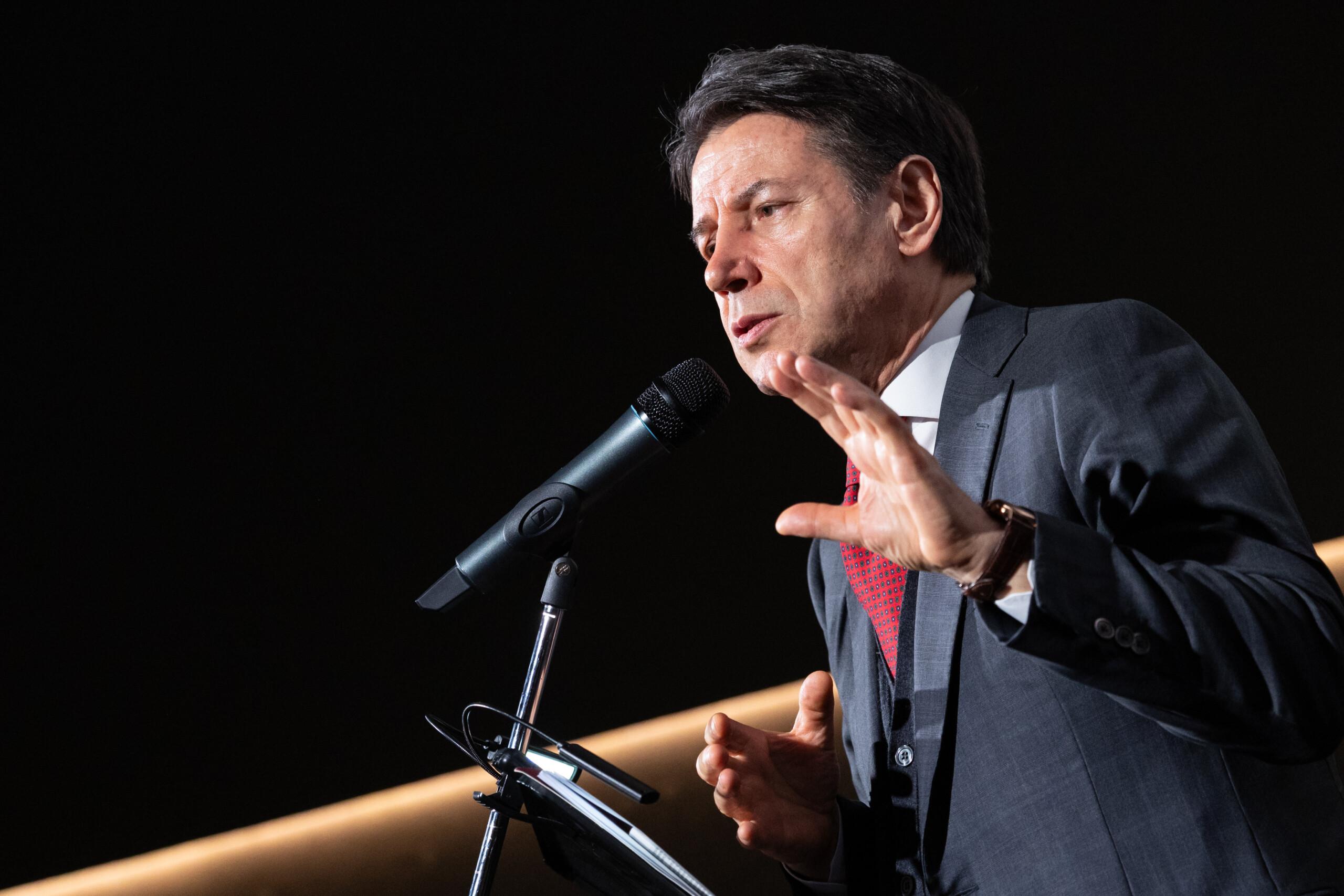 defense conte trump effrayant sur lafghanistan et meloni nintervient pas scaled