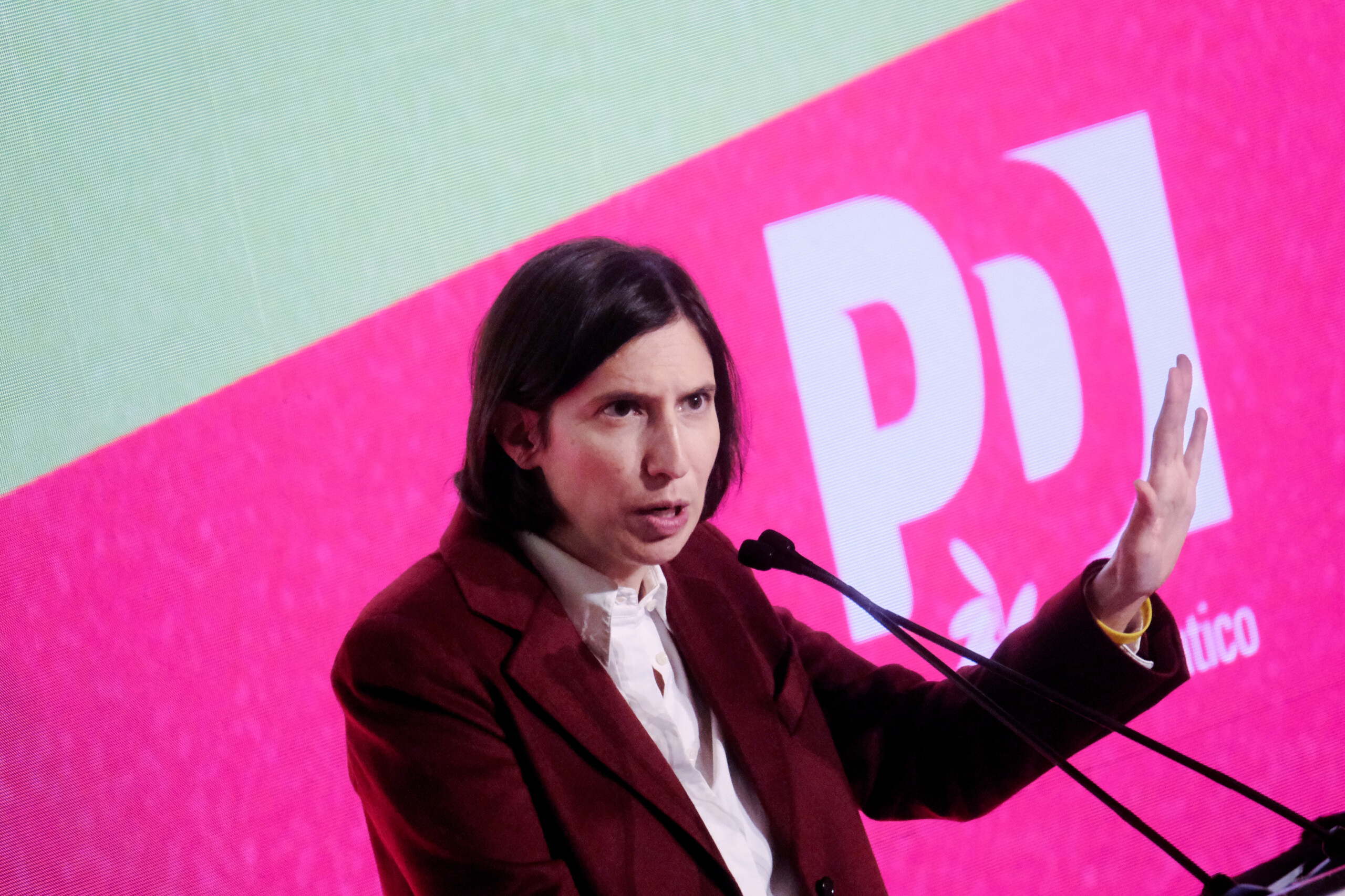 États-Unis, Schlein : « Meloni pour le Nobel à Trump ? L'Italie ne mérite pas de sombrer aussi bas » 1 etats unis schlein meloni pour le nobel a trump litalie ne merite pas de sombrer aussi bas scaled