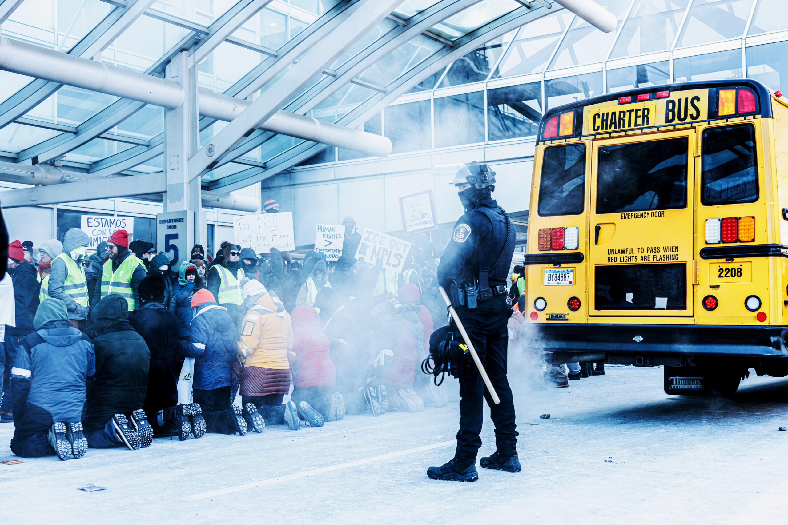 etats unis une fillette de 2 ans arretee par lice avec son pere puis relachee scaled