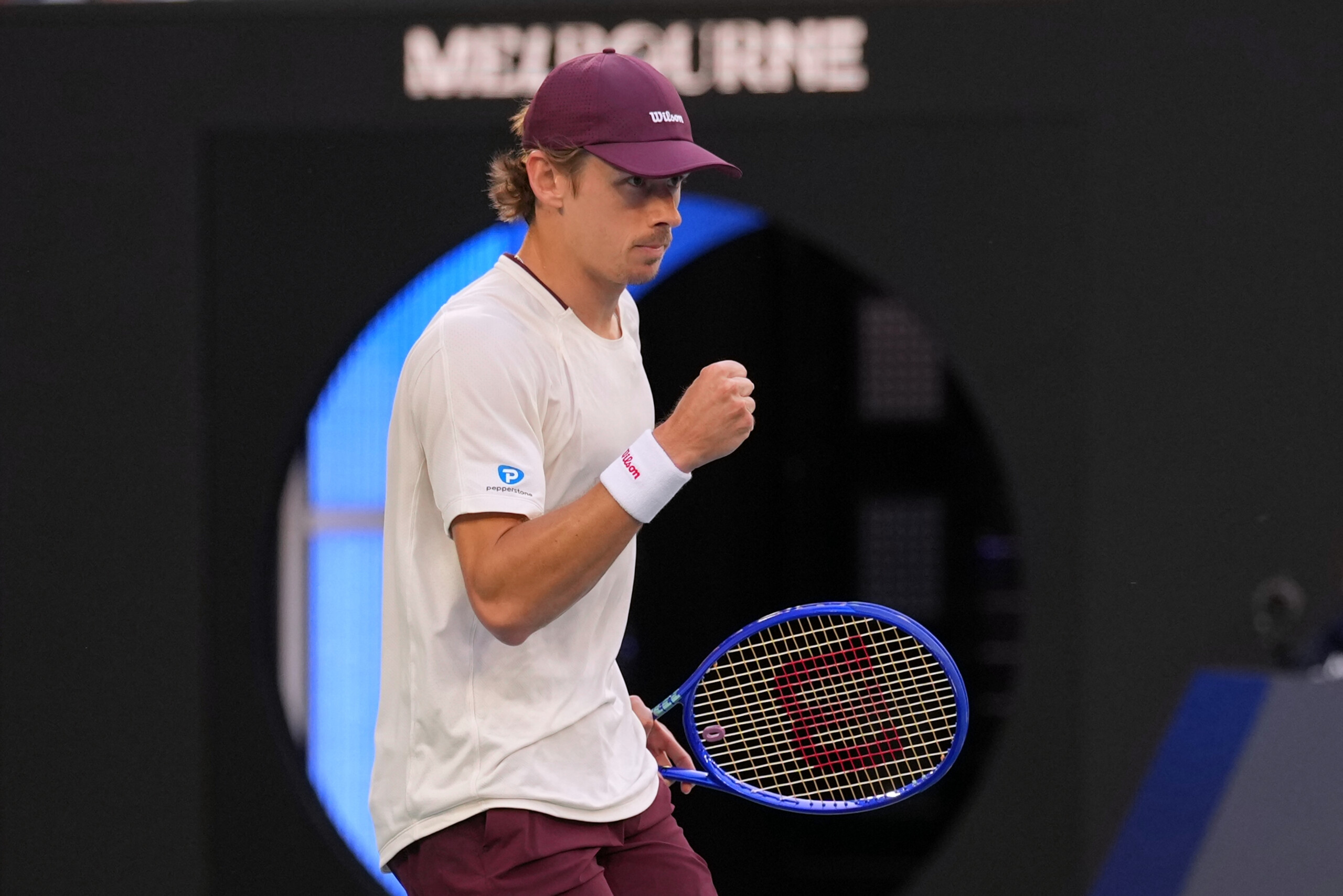open daustralie de minaur se qualifie pour les quarts de finale scaled