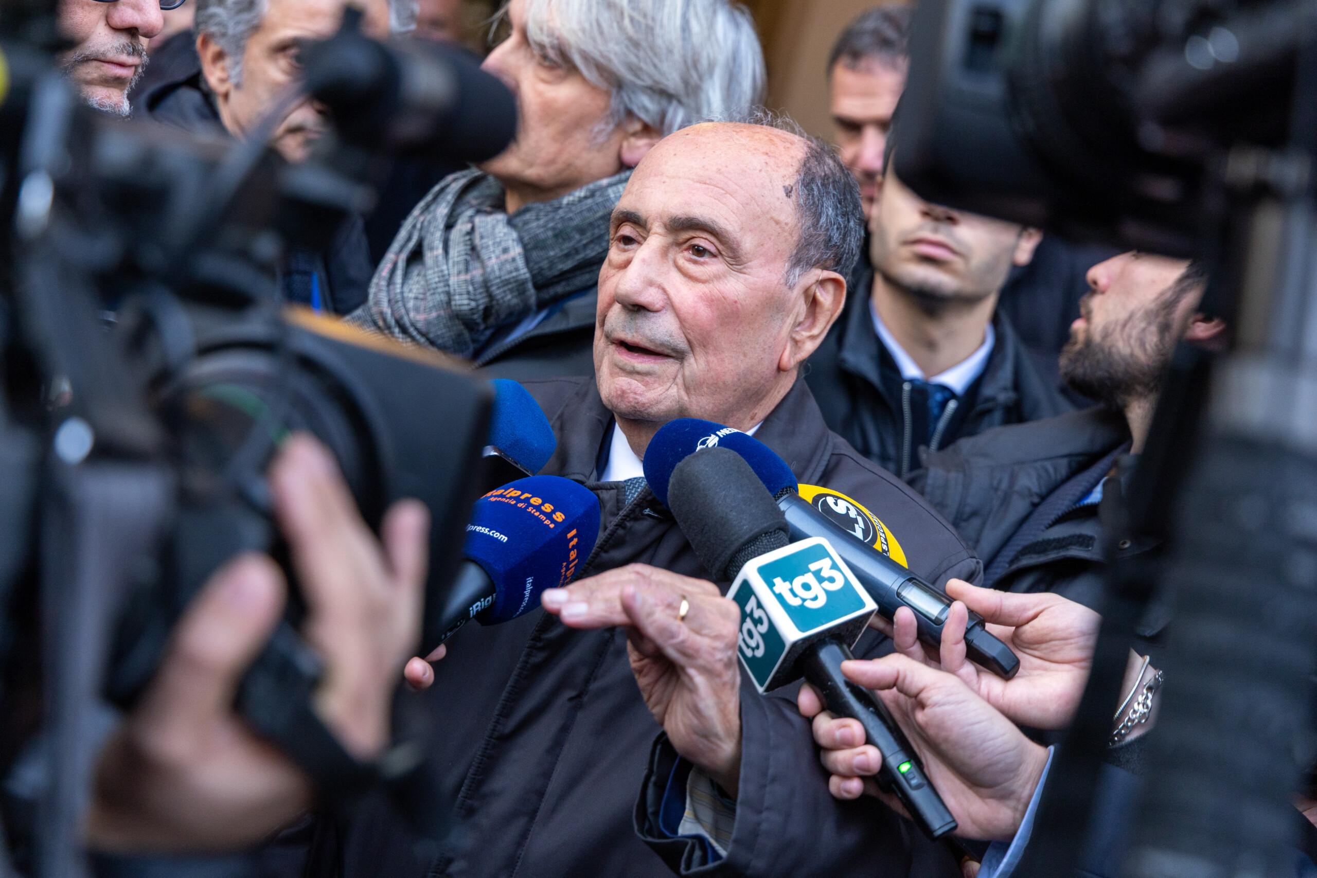 Intempéries, Schifani : « Les dégâts causés par le cyclone Harry s'élèvent désormais à 2 milliards » 1 intemperies schifani les degats causes par le cyclone harry selevent desormais a 2 milliards scaled