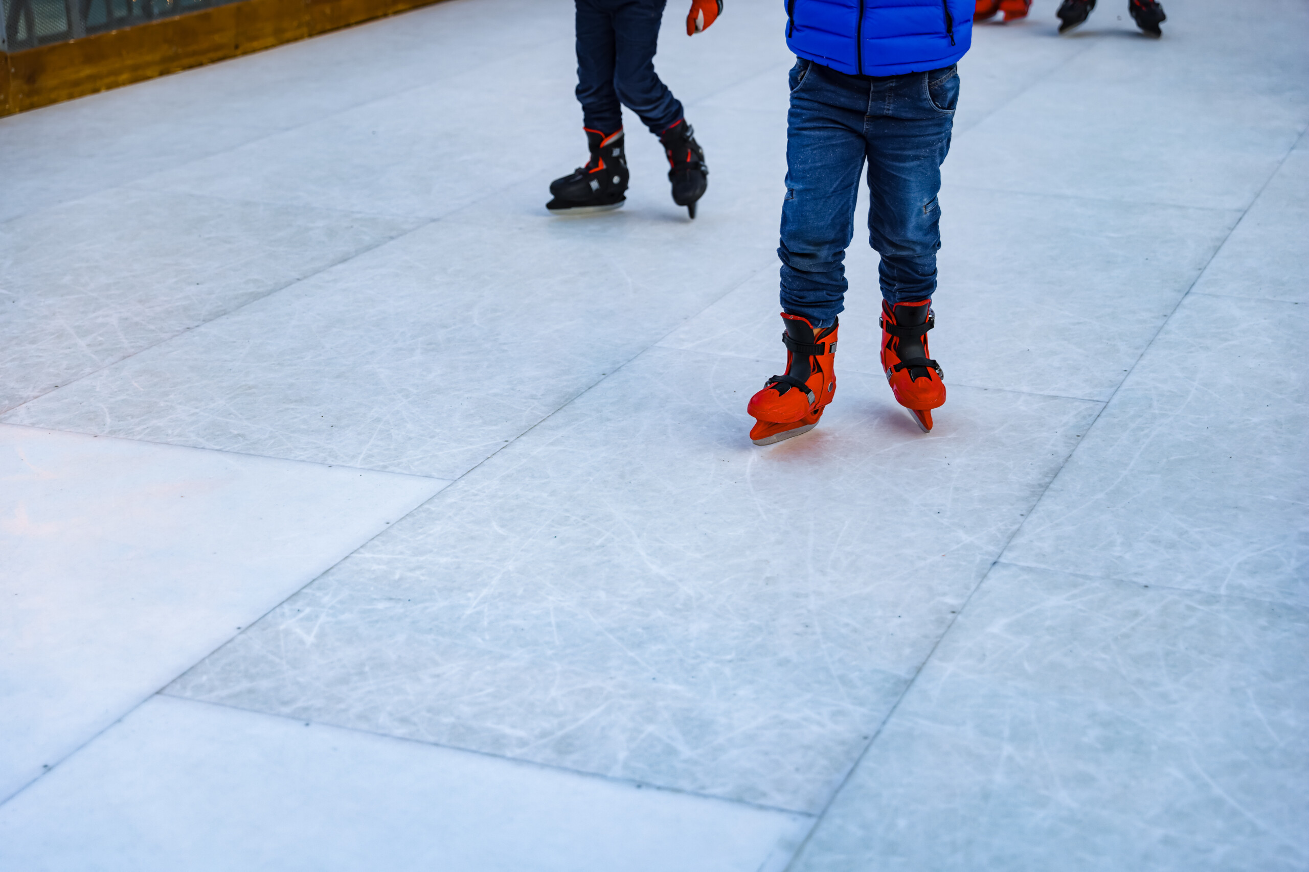 milan cortina ice fun arrive a citylife avec des pistes gratuites pour les enfants scaled