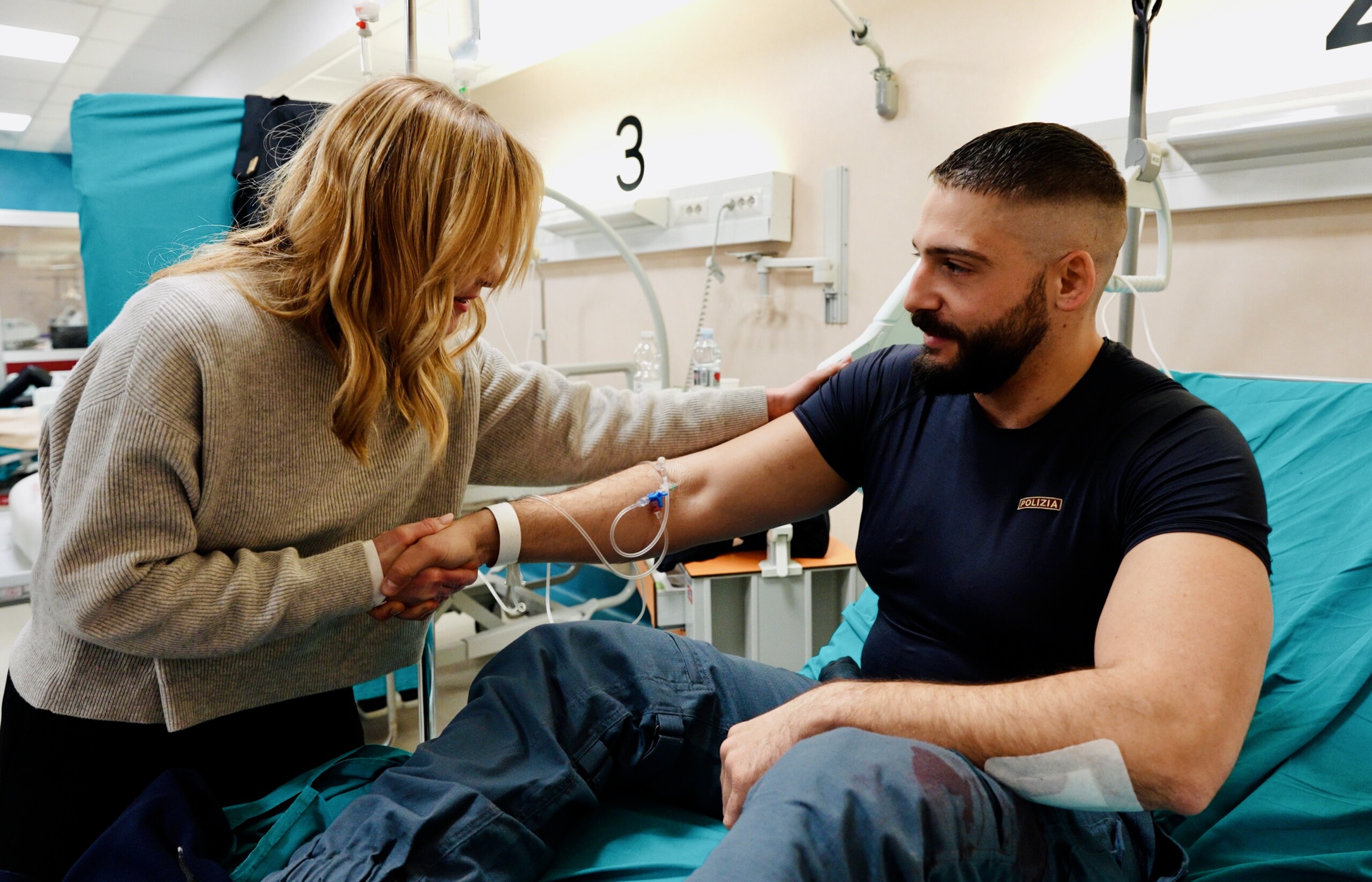 Affrontements à Turin, Meloni : « Ce n'est pas une manifestation, c'est une tentative d'assassinat » 1 affrontements a turin meloni ce nest pas une manifestation cest une tentative dassassinat scaled