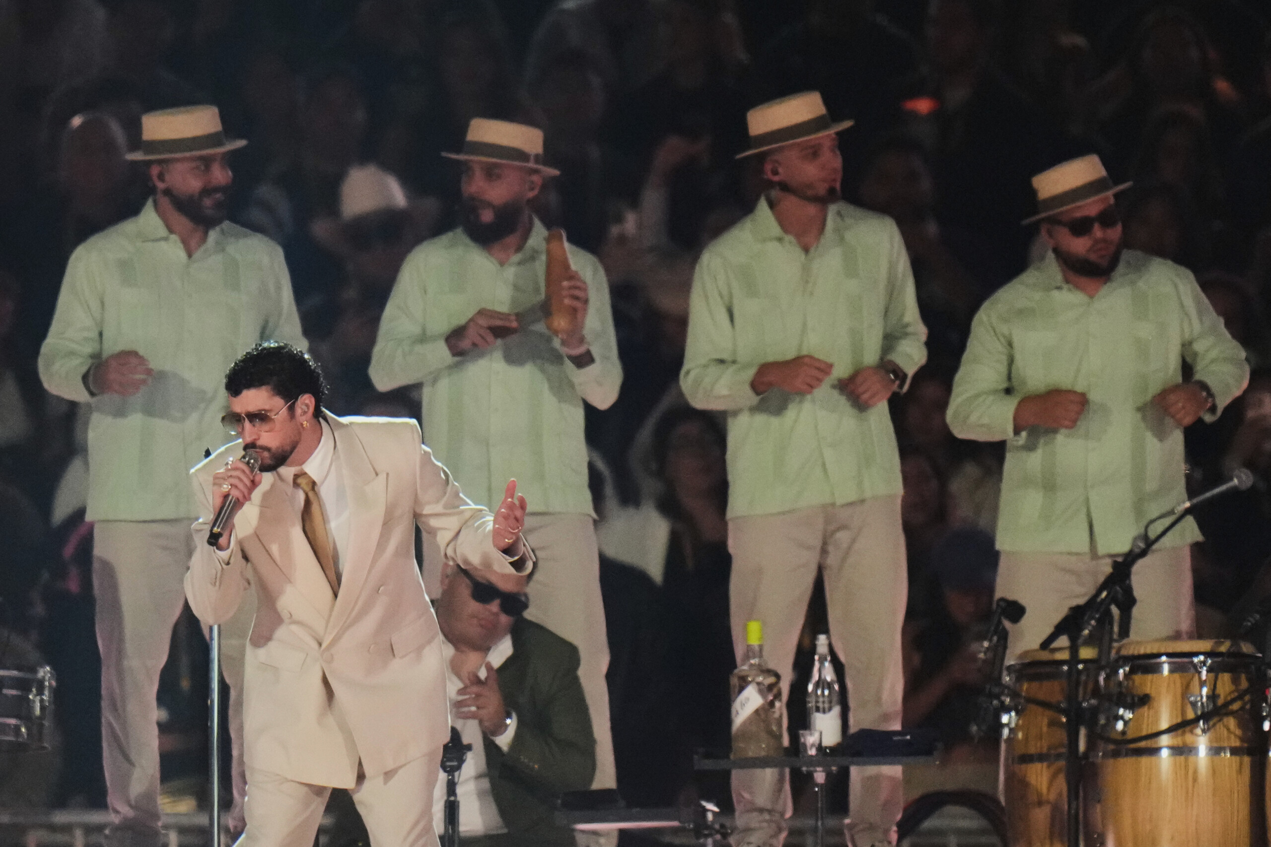 grammy awards bad bunny remporte le prix du meilleur album et exprime sa gratitude scaled