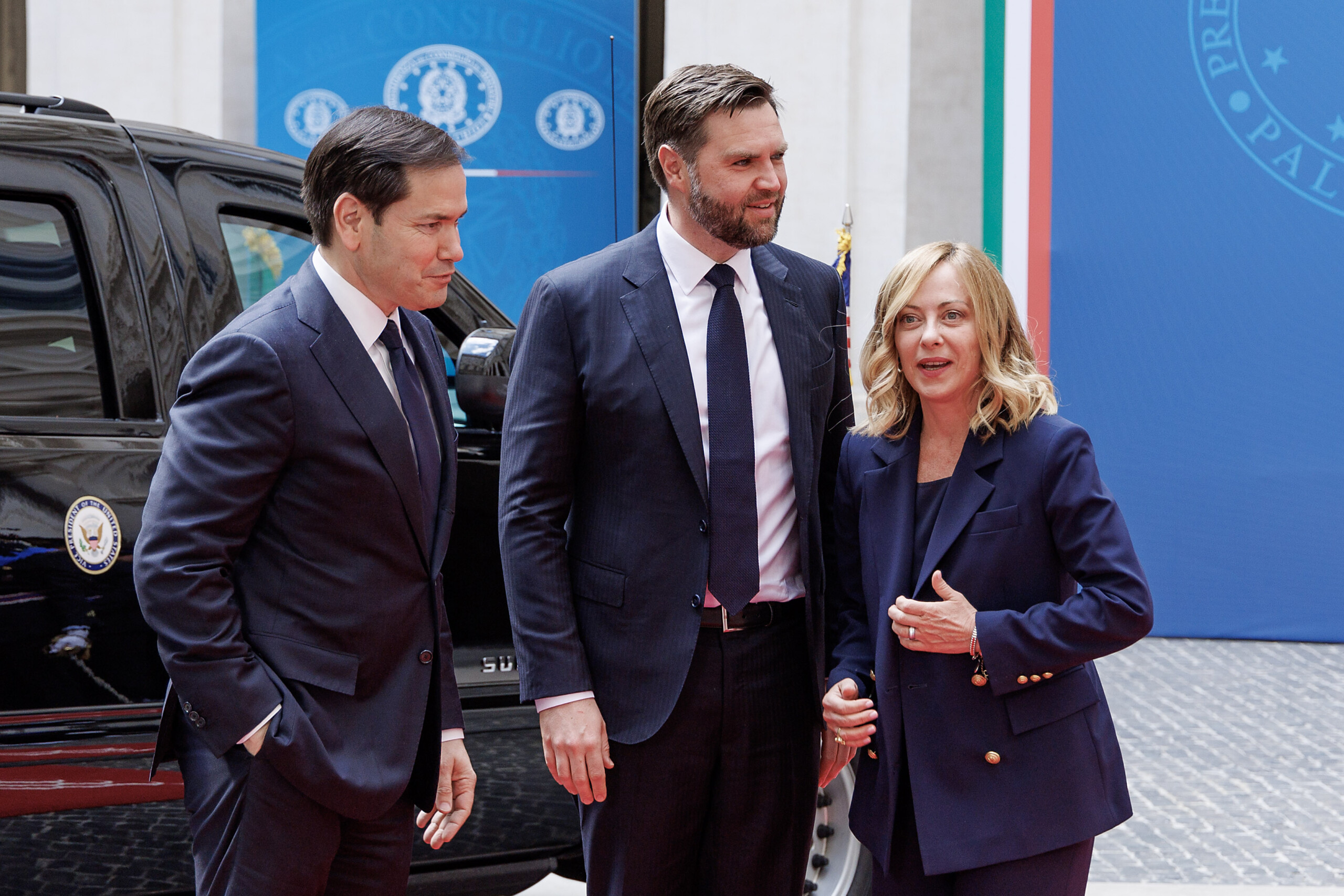 milan cortina meloni accueille vance je mise sur la cooperation et les dossiers internationaux scaled