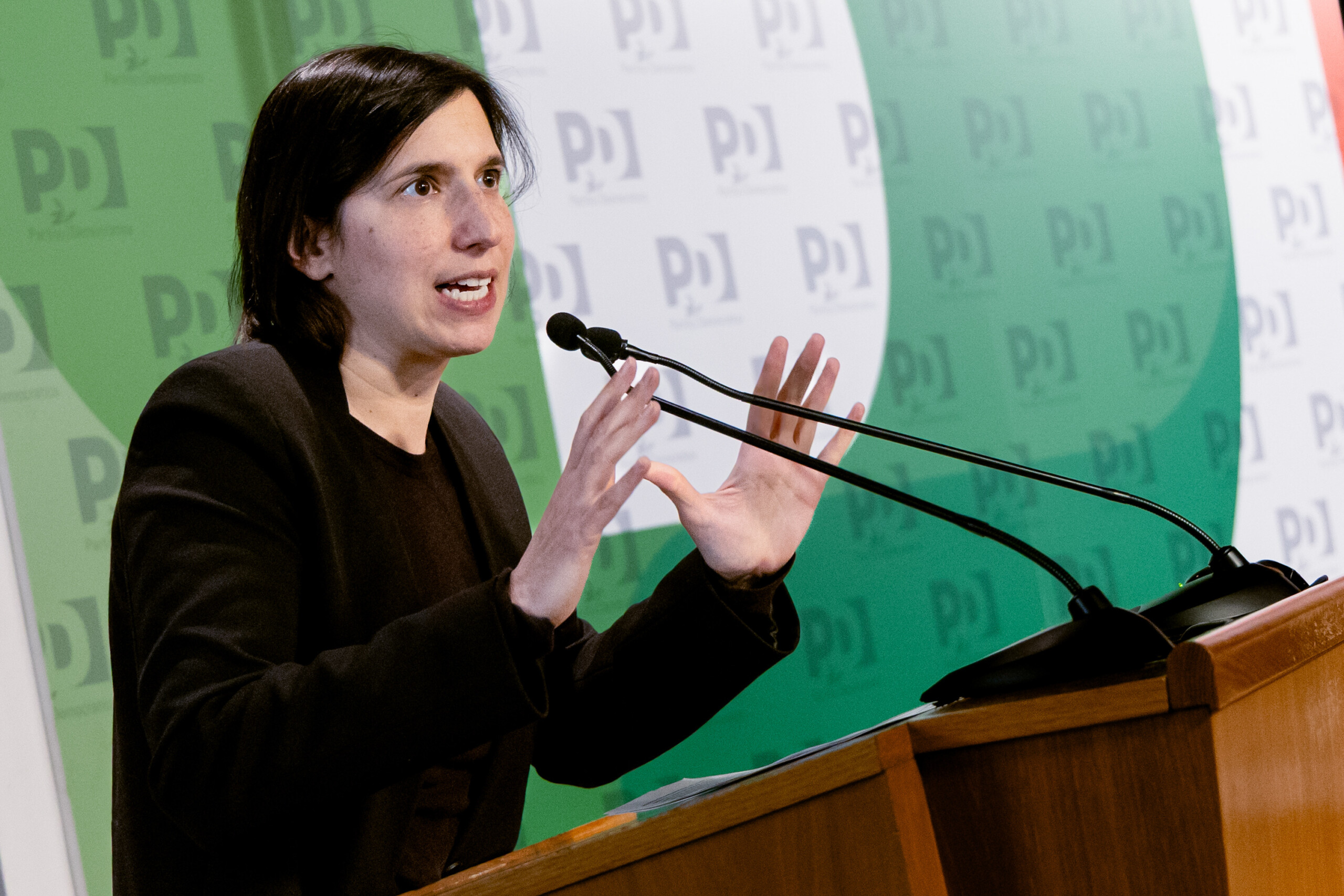 securite schlein non a de nouvelles restrictions des libertes democratiques scaled