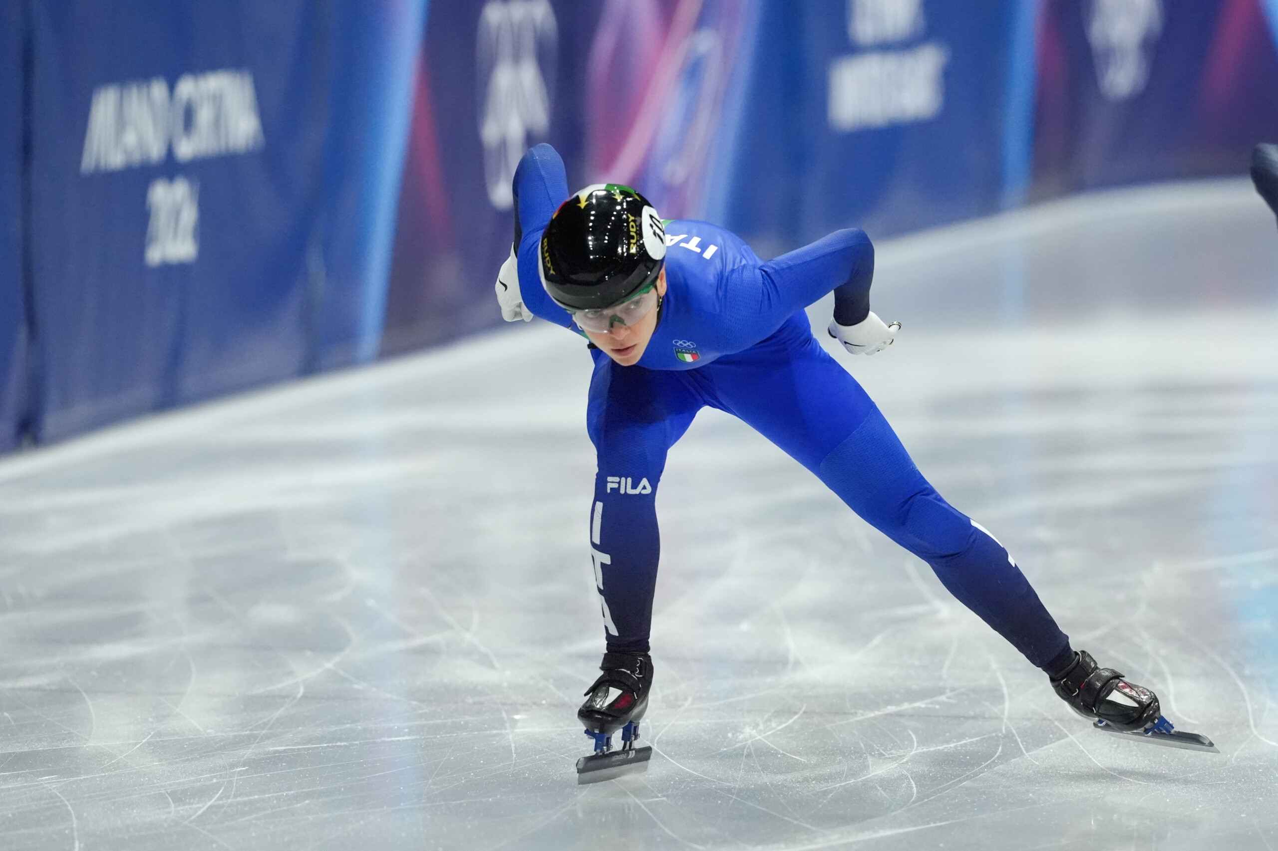 milan cortina piste courte fontana en demi finales 500m femmes scaled