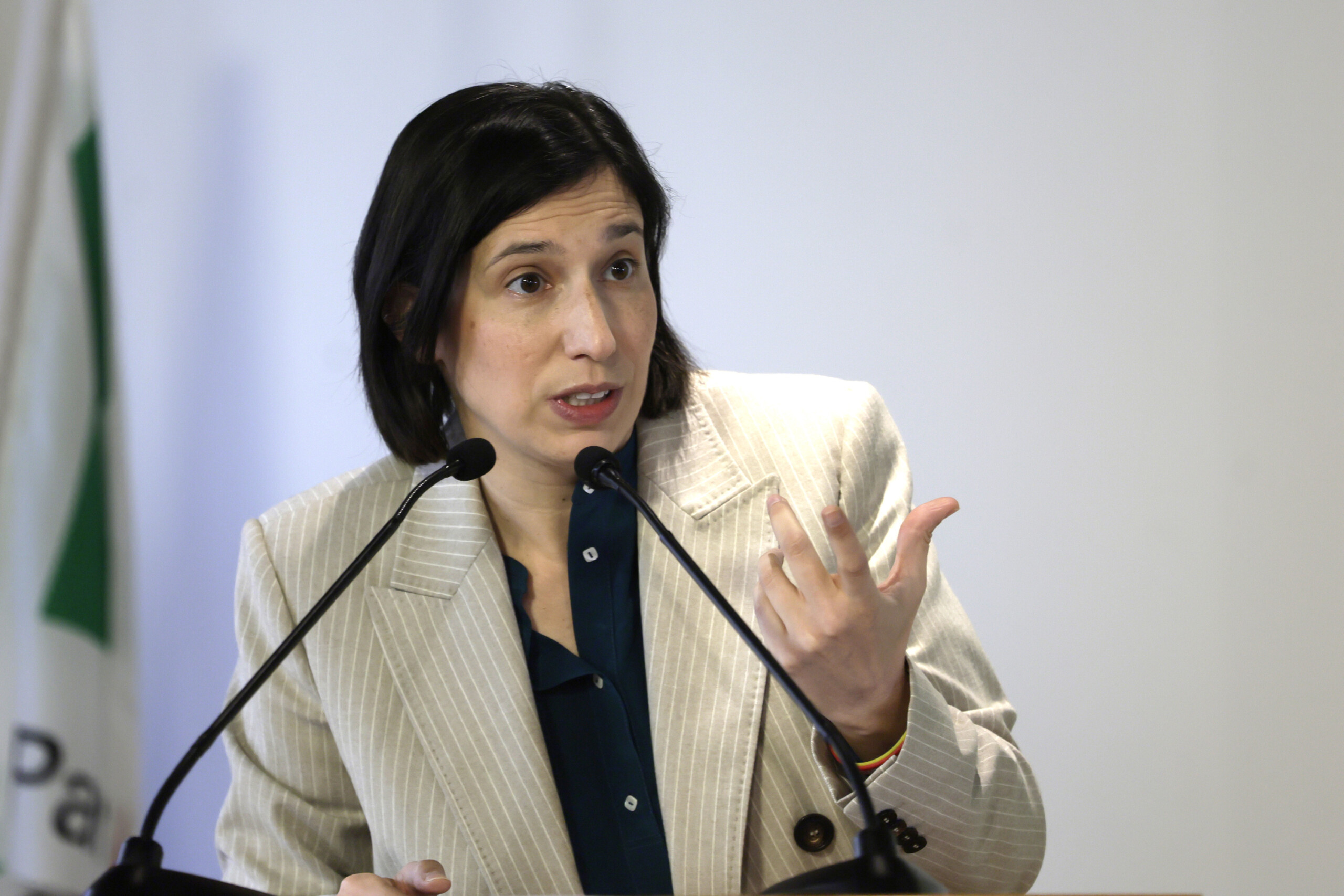 referendum schlein nous ne voulons pas de toges controlees par le gouvernement pas de reforme scaled