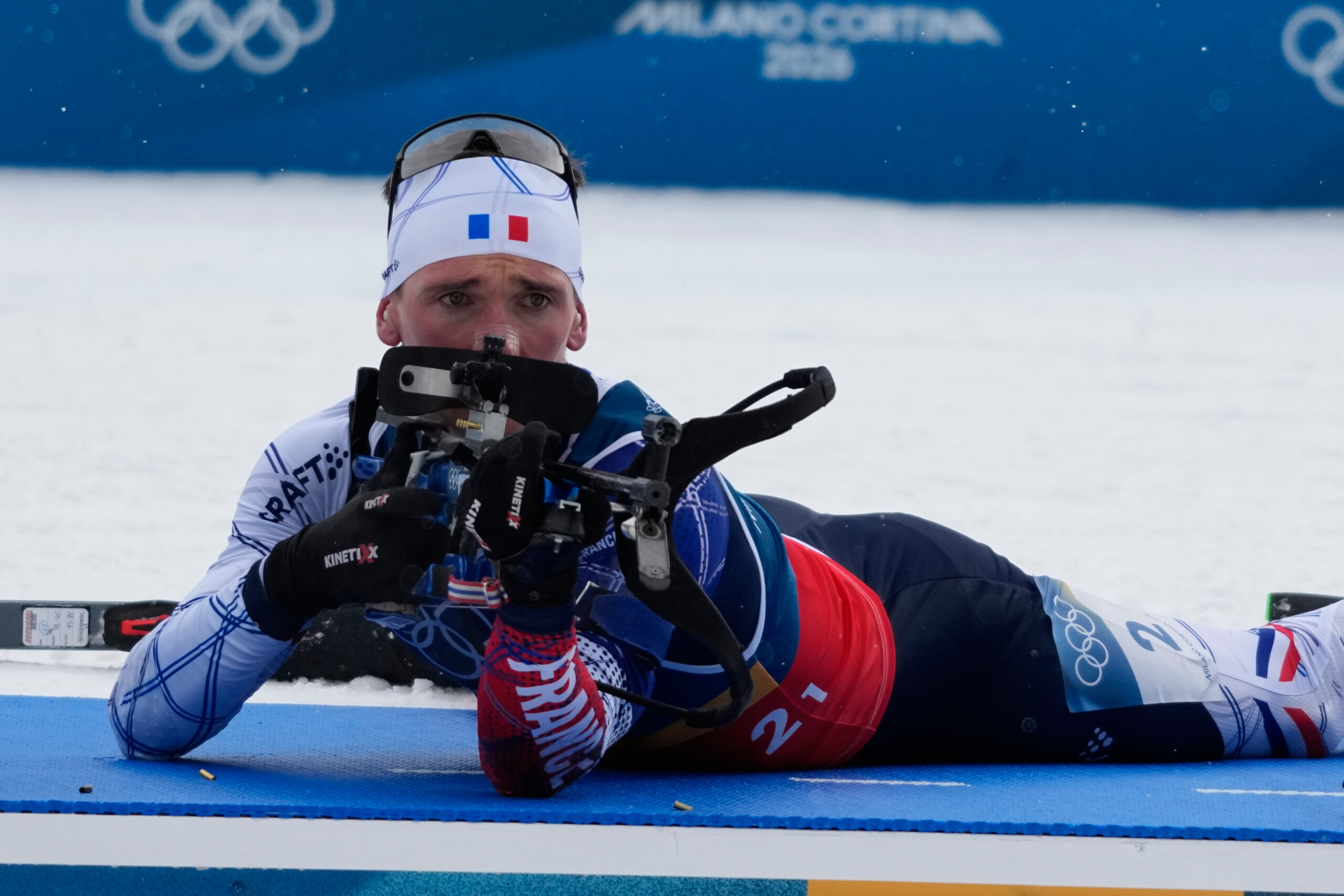 milan cortina biathlon medaille dor pour la france dans le relais masculin litalie 14e scaled