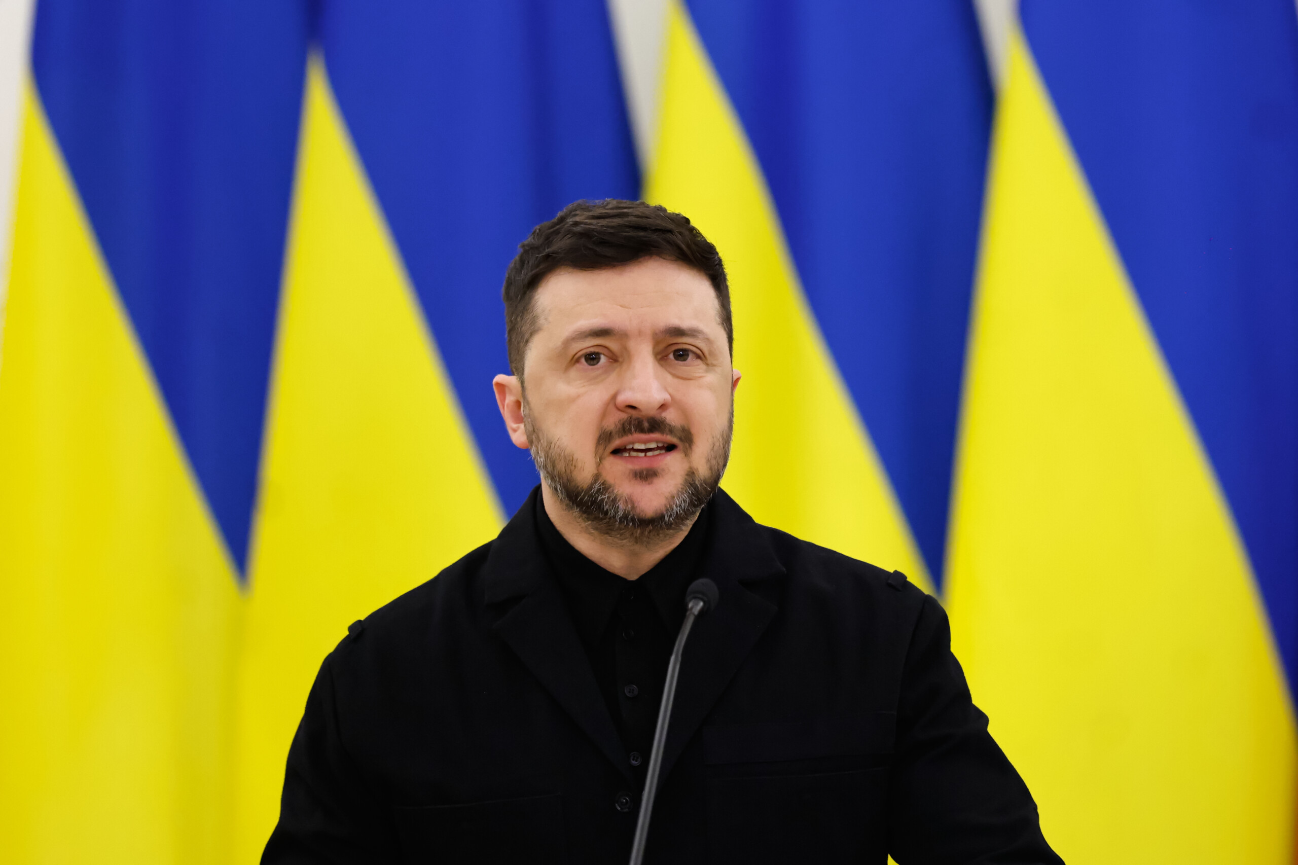 ukraine zelensky notre peuple naccepterait pas la cession du donbass a la russie scaled