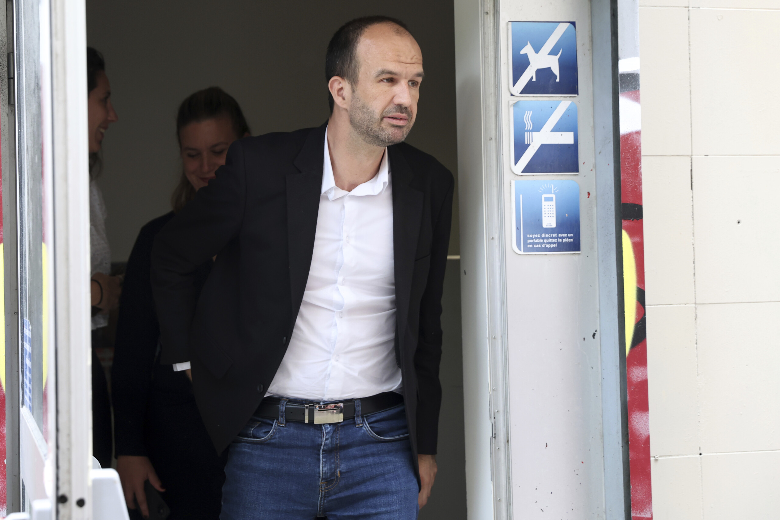 france le siege national de lfi evacue en raison dune alerte a la bombe scaled