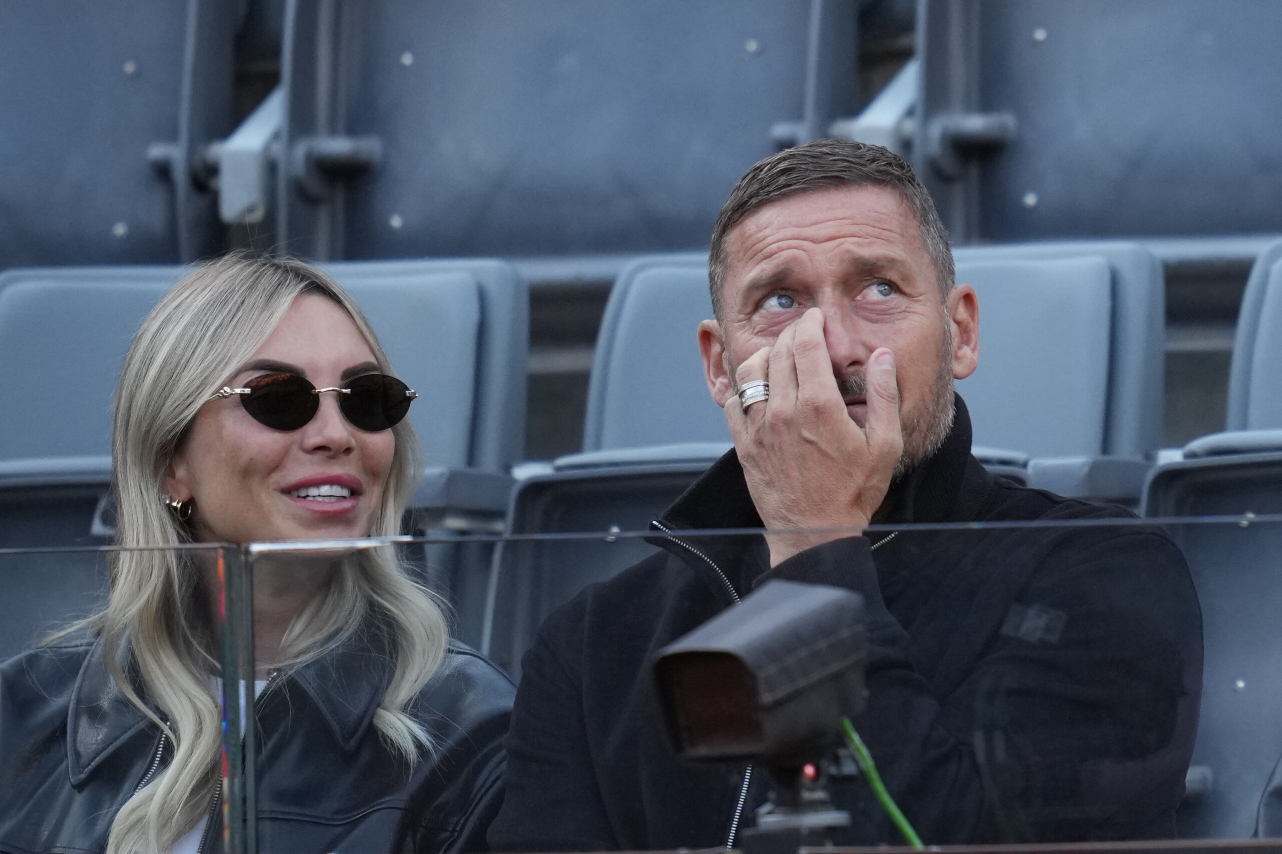 rome le juge dinstruction classe sans suite laffaire francesco totti et noemi bocchi pour abandon denfants mineurs scaled