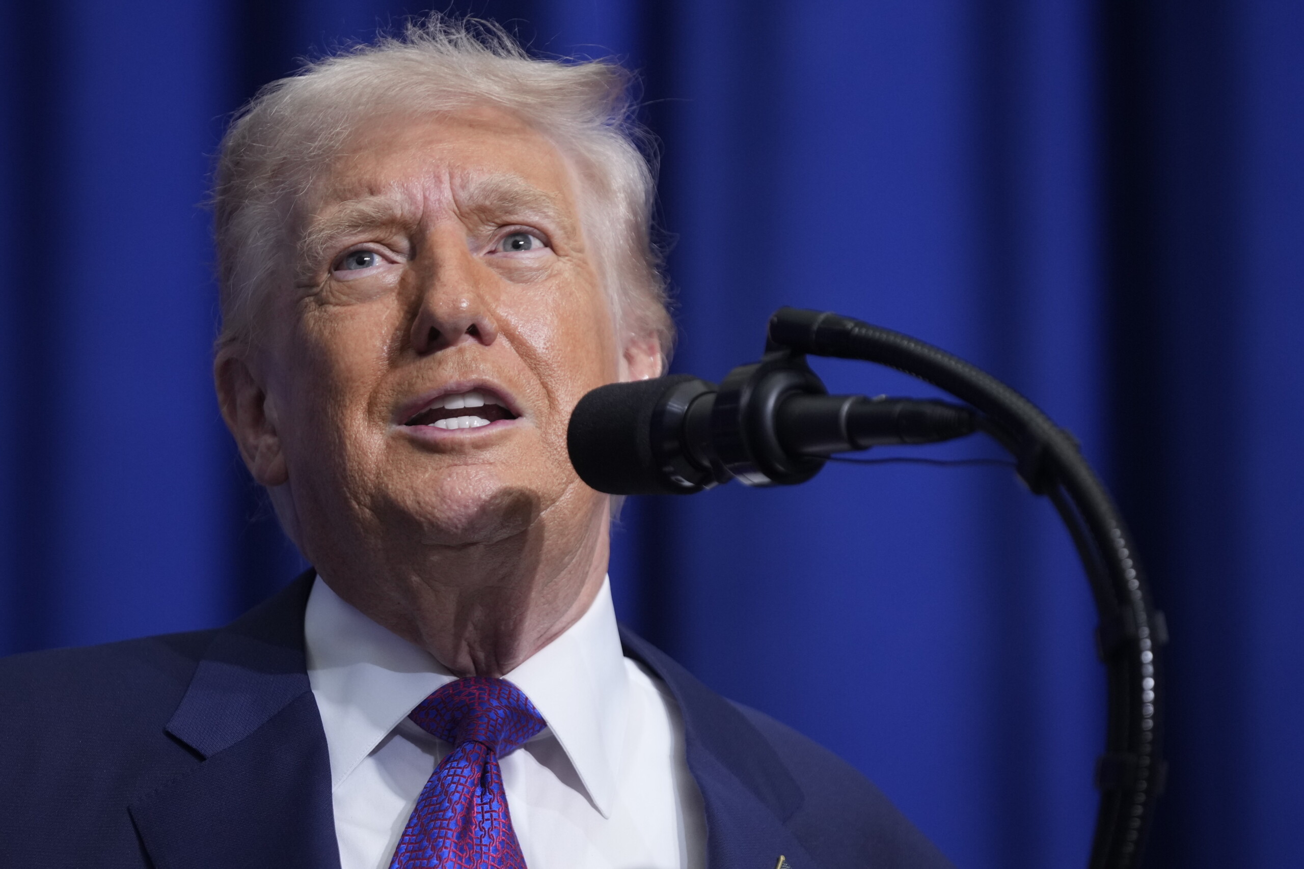 Trump : « Les États-Unis s'engagent à verser 10 milliards de dollars pour Gaza » 1 trump les etats unis sengagent a verser 10 milliards de dollars pour gaza scaled