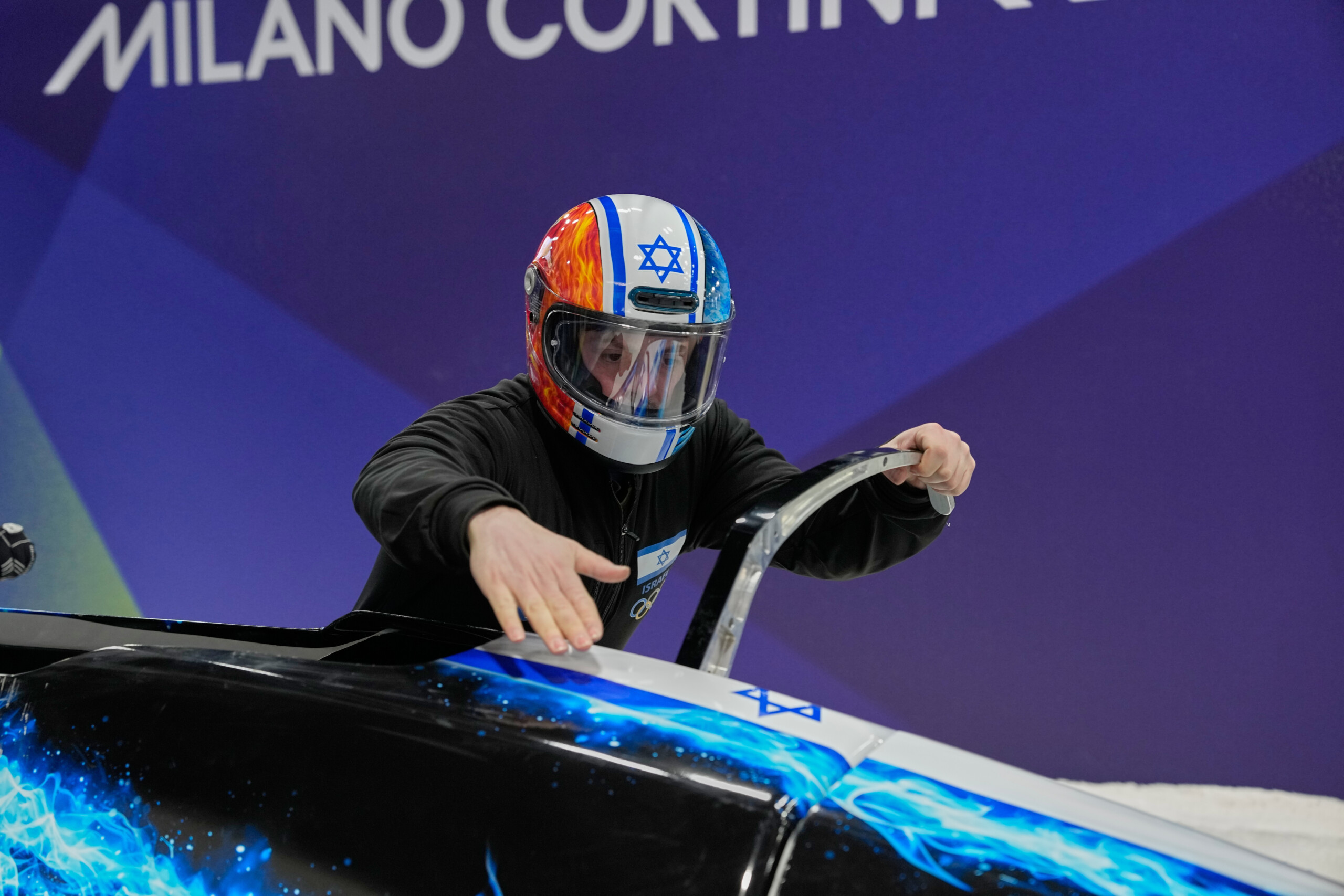 Milan Cortina : hors micro Rai 2 avant la course de bobsleigh : « Évitons l'équipage 21, qui est celui de l'Israélien ». 1 milan cortina hors micro rai 2 avant la course de bobsleigh evitons lequipage 21 qui est celui de lisraelien scaled