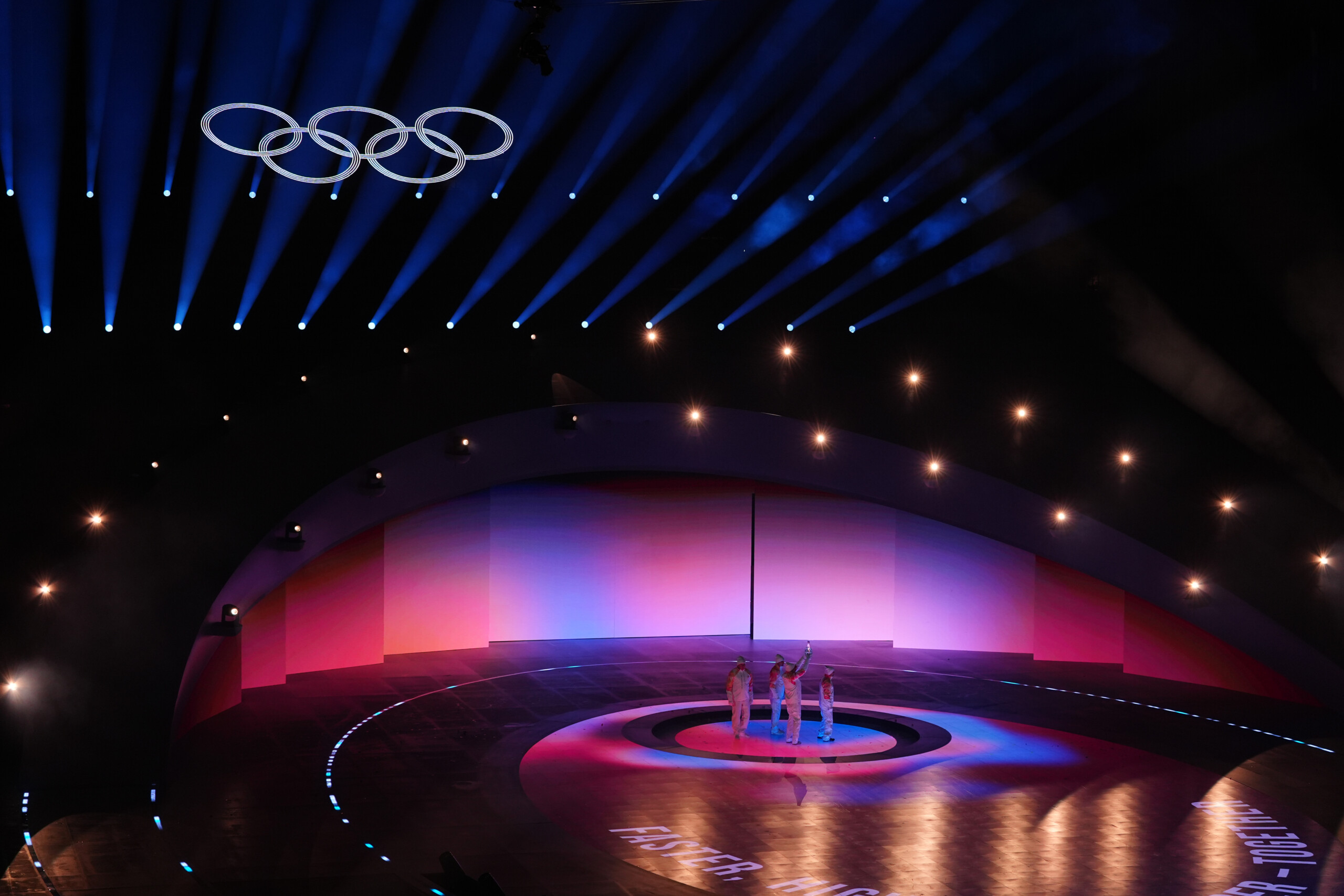 milano cortina ceremonie de cloture pannofino lauro et compagnoni protagonistes du film scaled