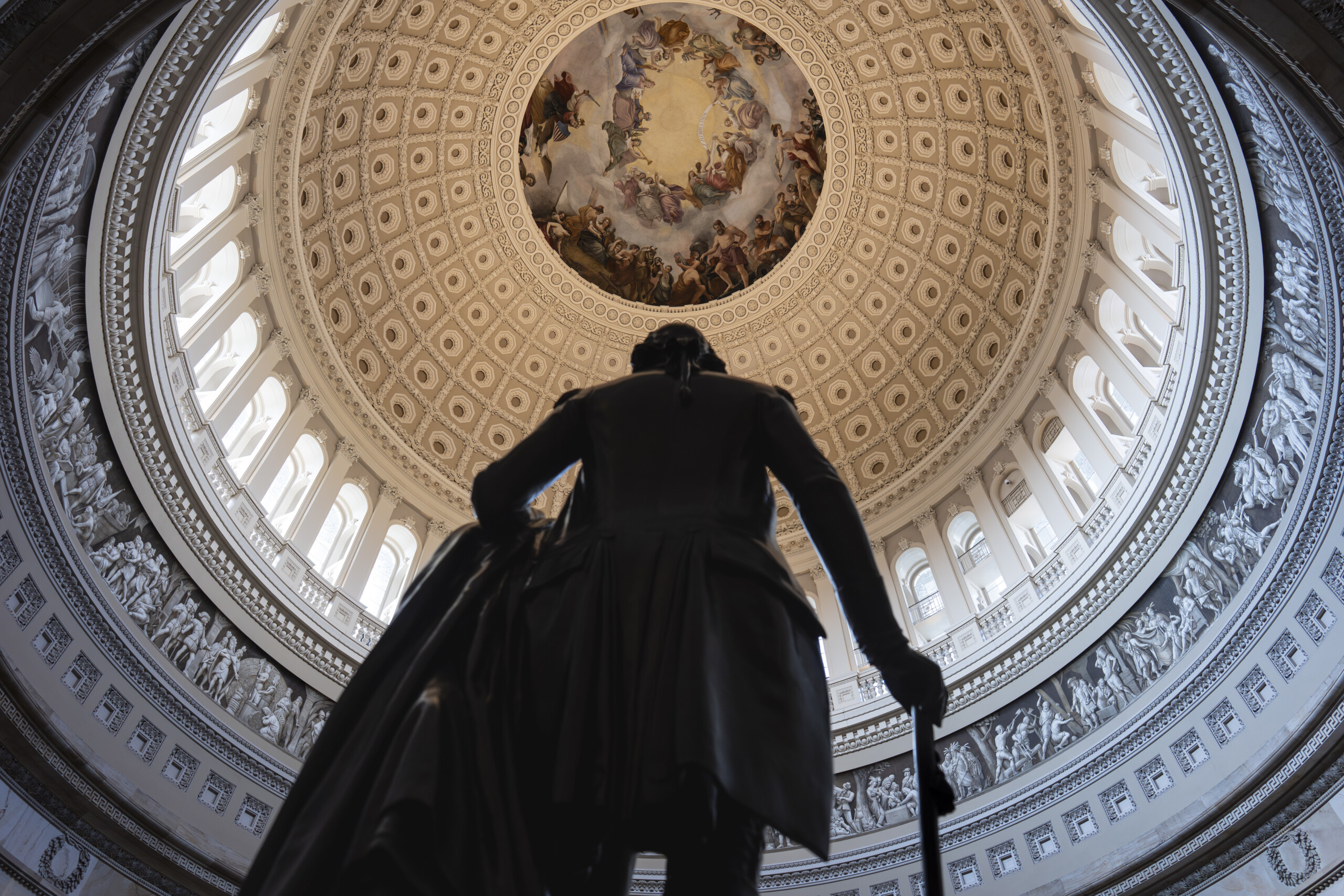 etats unis une trentaine de democrates boycotteront le discours de trump scaled