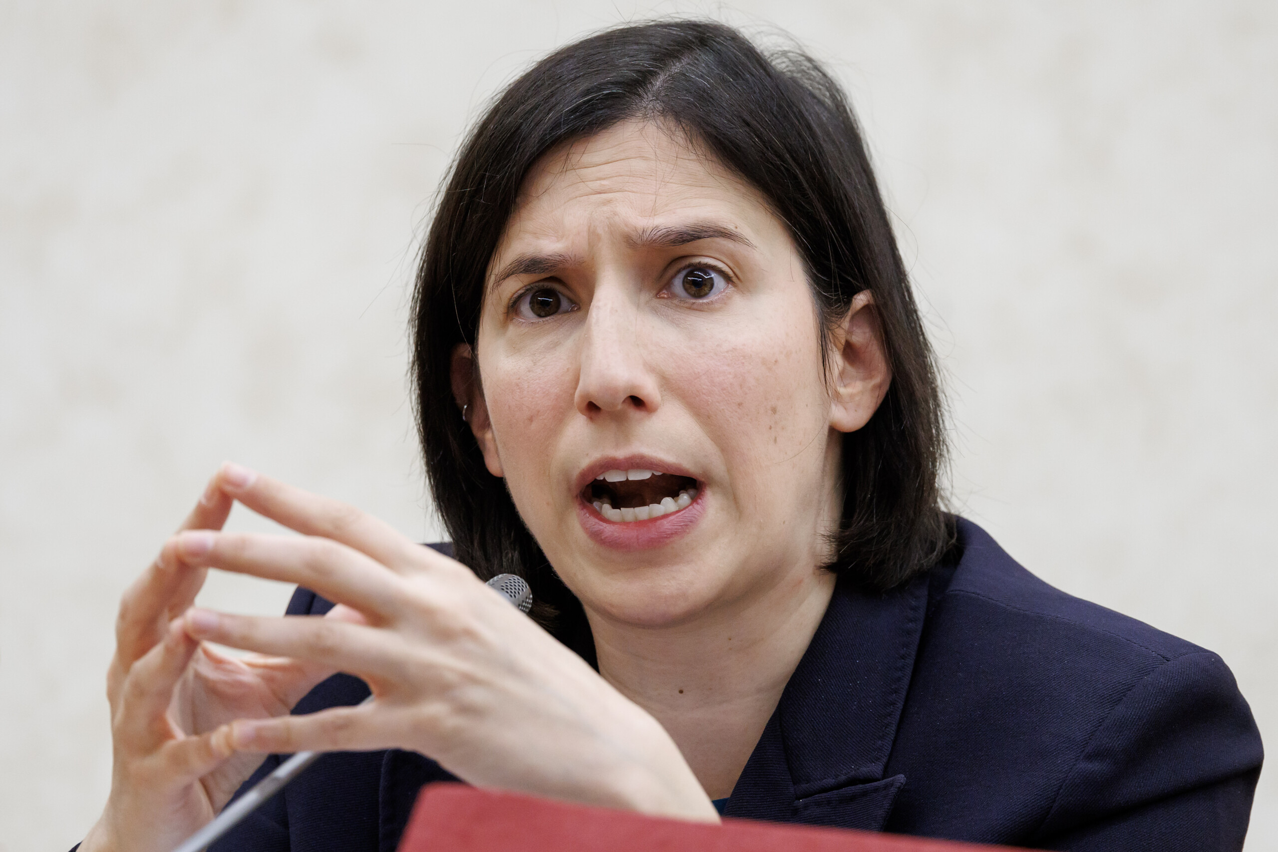 iran schlein inquietude face a lescalade trump hors du droit international scaled