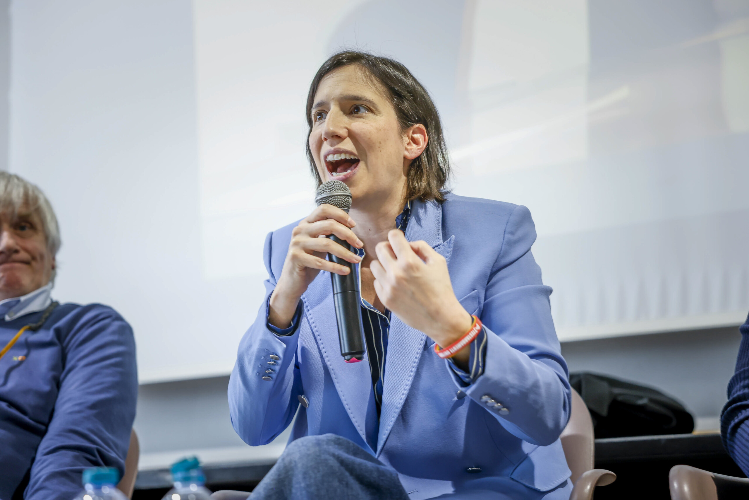 Iran, Schlein : « Le gouvernement a été hypocrite, il ne peut pas adopter la loi du plus fort ». 1 iran schlein le gouvernement a ete hypocrite il ne peut pas adopter la loi du plus fort scaled