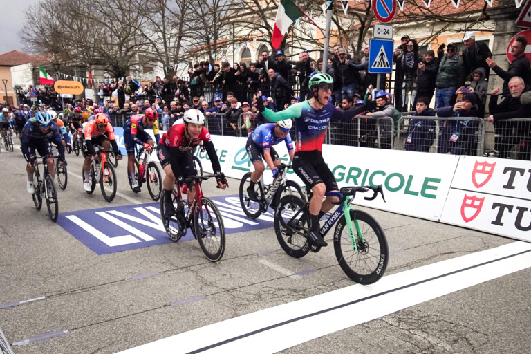 cyclisme tirreno adriatico 3e etape a lund andresen del toro reste leader
