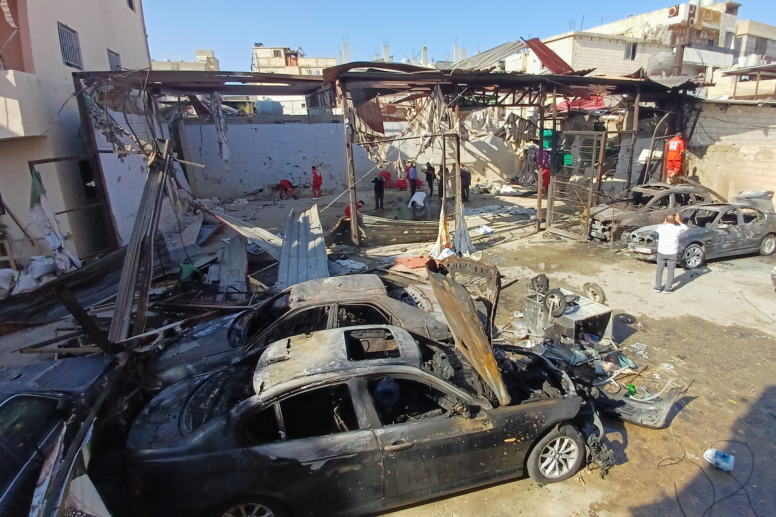 iran selon les medias libanais 8 morts et 9 blesses lors dun raid israelien a sidon scaled