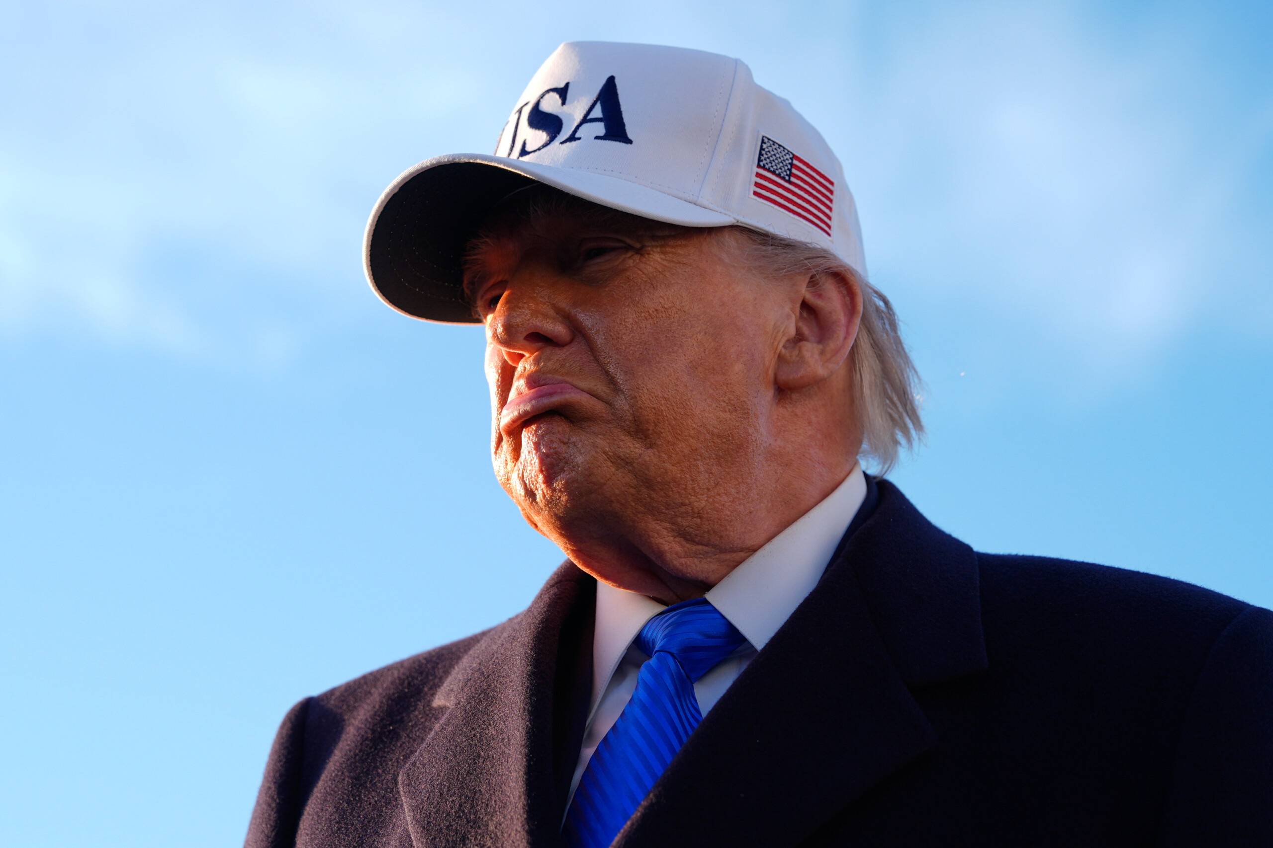 Trump : « Les pays qui s'approvisionnent en pétrole via le détroit d'Ormuz doivent s'en occuper » 1 trump les pays qui sapprovisionnent en petrole via le detroit dormuz doivent sen occuper scaled