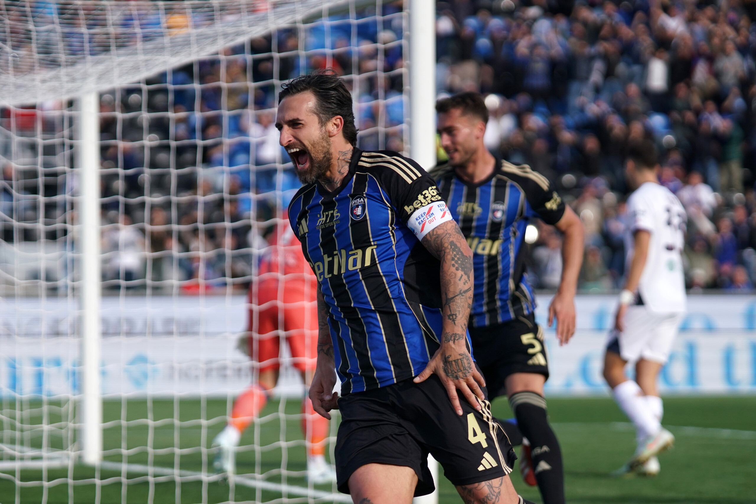 serie a pisa bat cagliari 3 1 et retrouve lespoir dun salut scaled