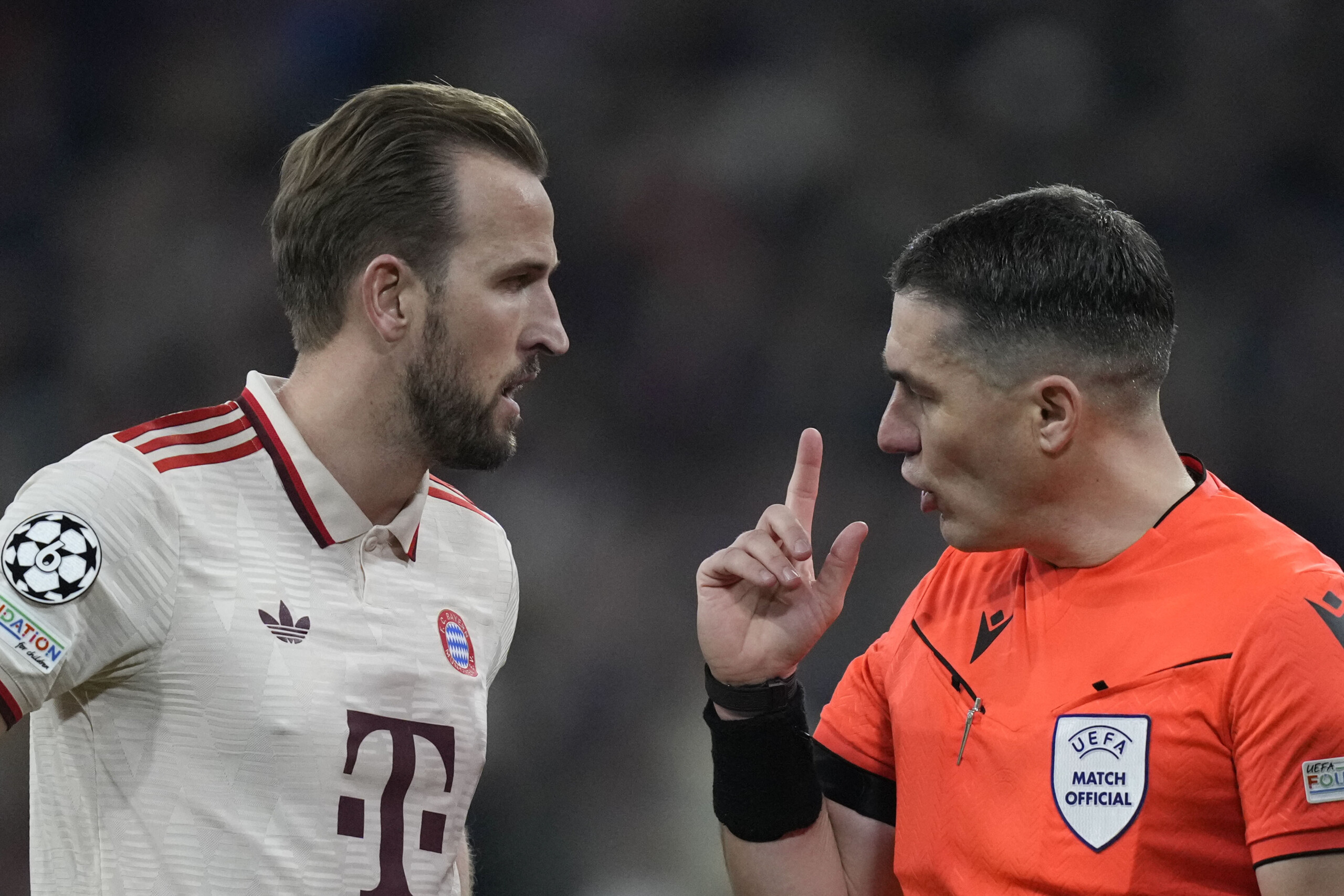 europa league le roumain kovacs arbitrera le match rome bologne a lolimpico scaled