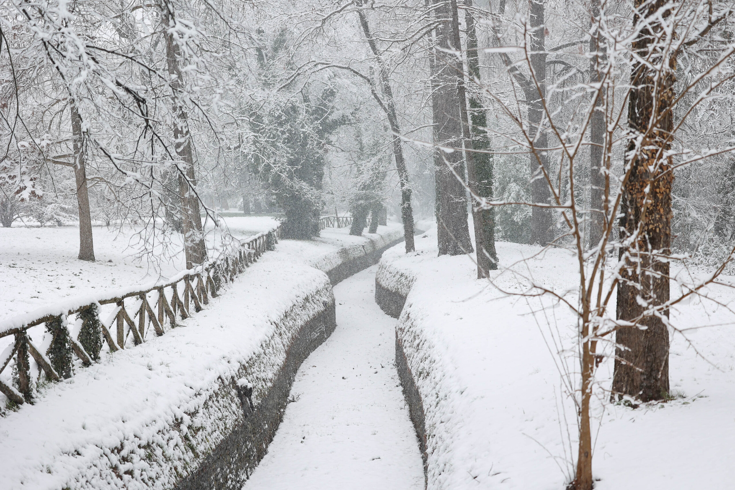molise il neige en montagne quelques flocons tombent egalement a campobasso scaled