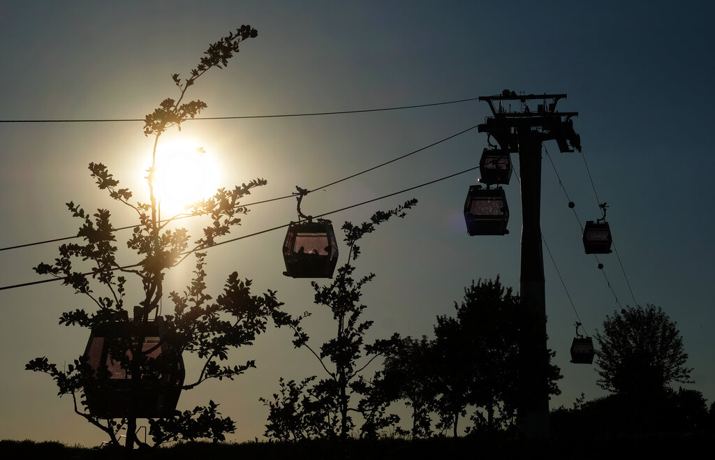 suisse une telecabine deraille a engelberg en raison de vents violents un mort