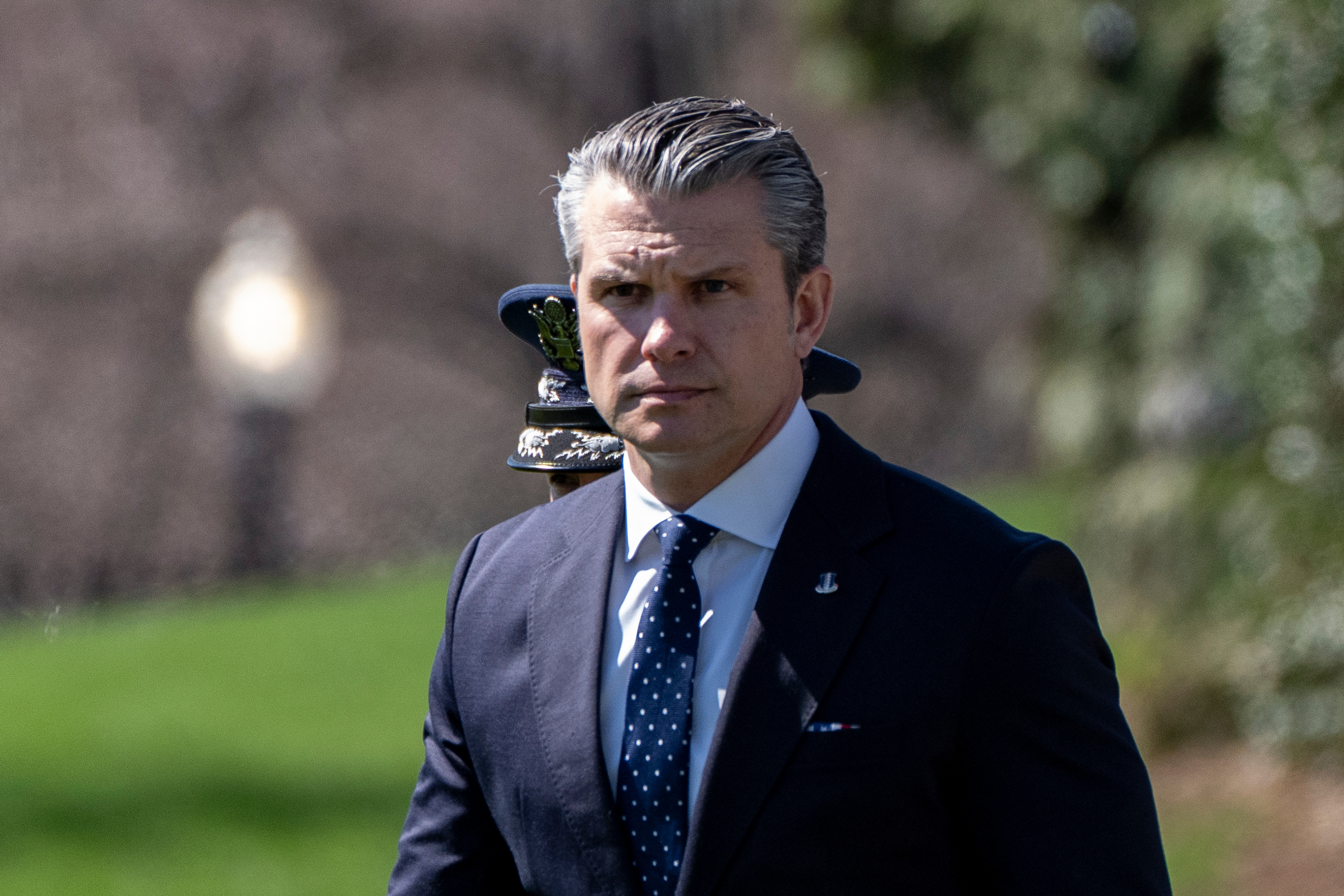 iran hegseth nous avons frappe plus de 7 000 cibles