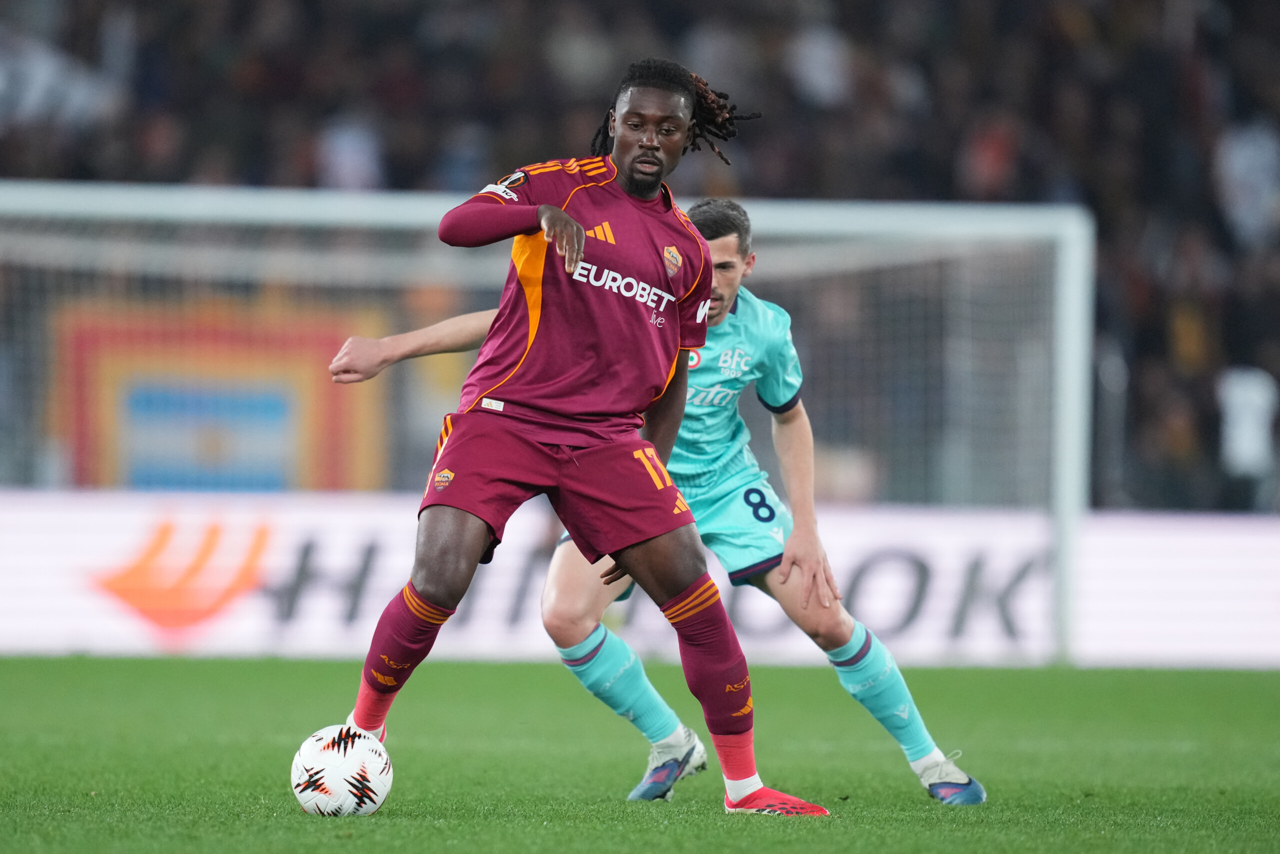 football rome blessure au biceps femoral pour kone indisponible un mois scaled