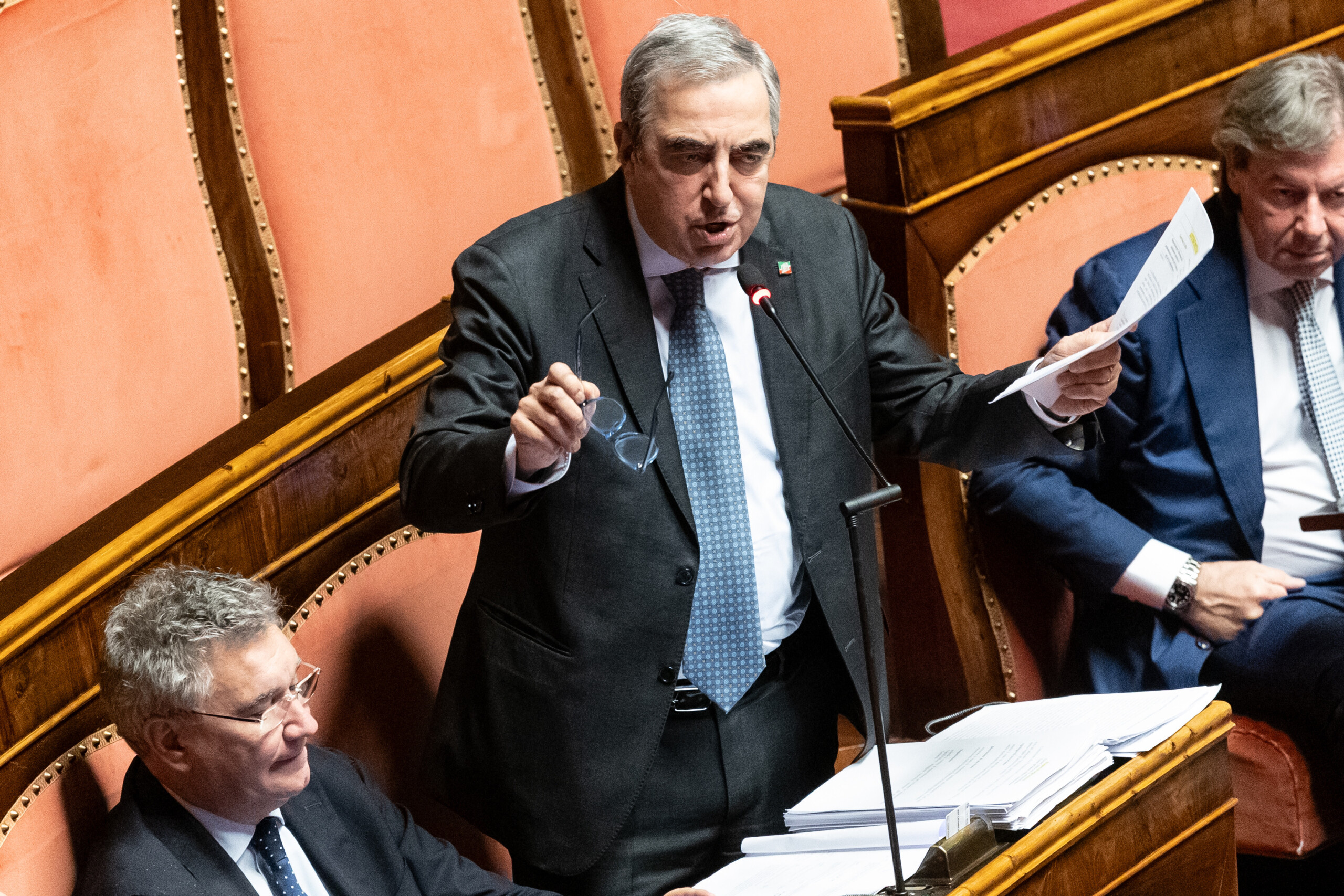 gasparri jai decide de mon propre chef de quitter mon poste de chef de groupe nous allons de lavant avec coherence scaled