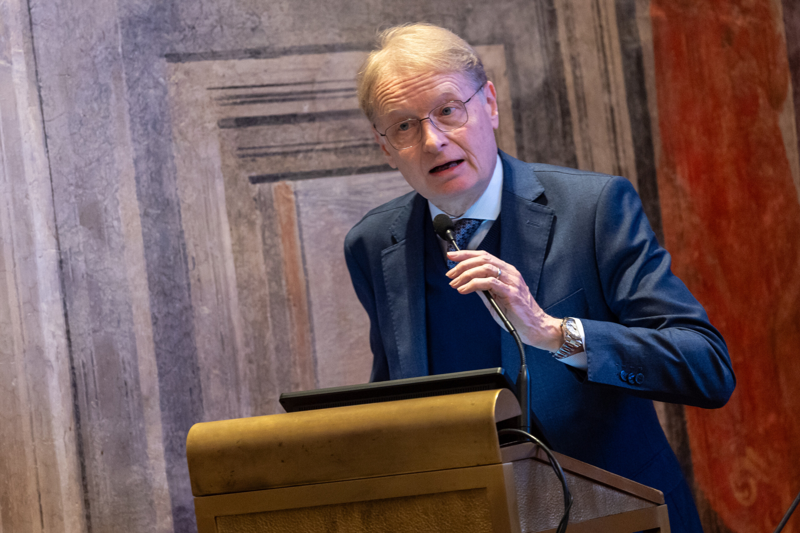 Santanchè, Malan (FdI) : « Un excellent ministre, un geste de responsabilité de sa part » 1 santanche malan fdi un excellent ministre un geste de responsabilite de sa part scaled