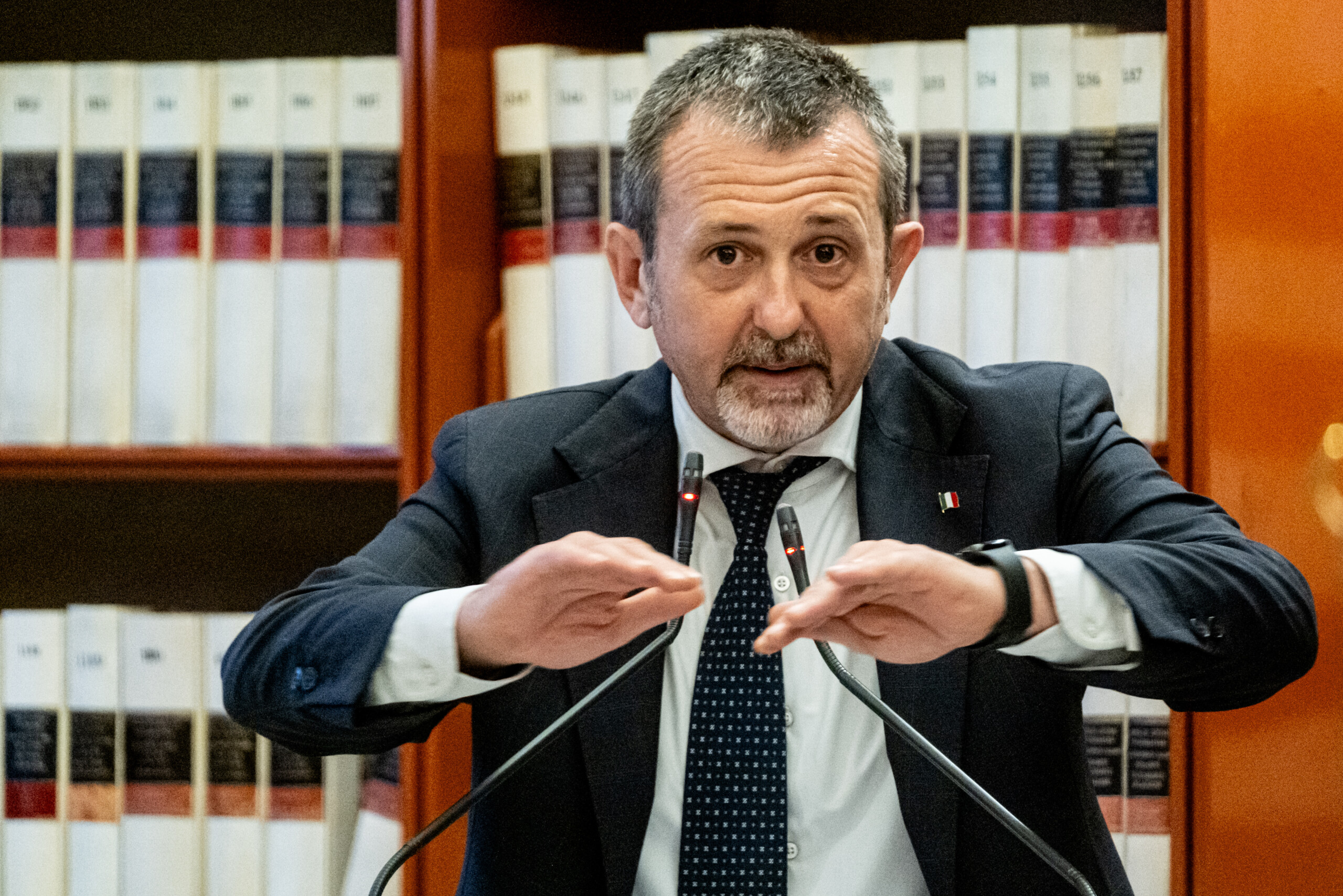 affaire delmastro avocate miriam caroccia argent remis par un ancien secretaire detat scaled