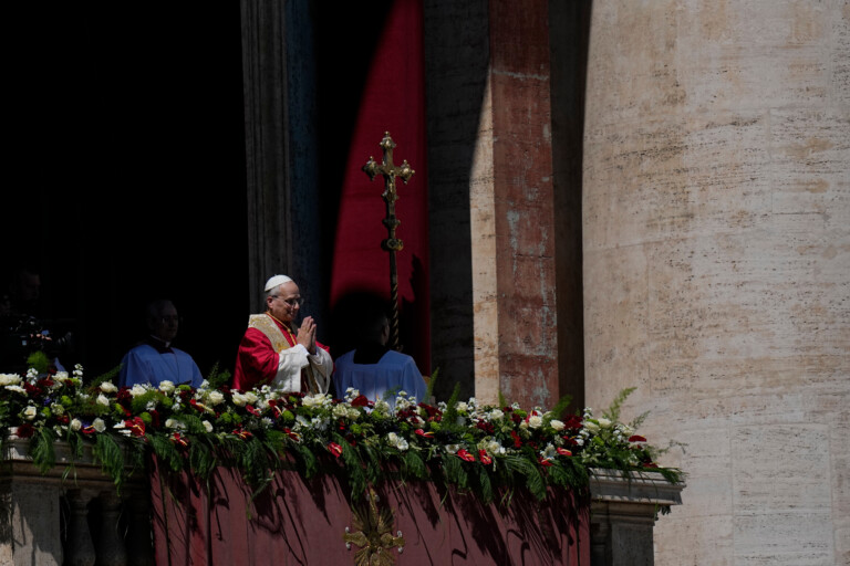iran le pape des menaces inacceptables contre lensemble du peuple