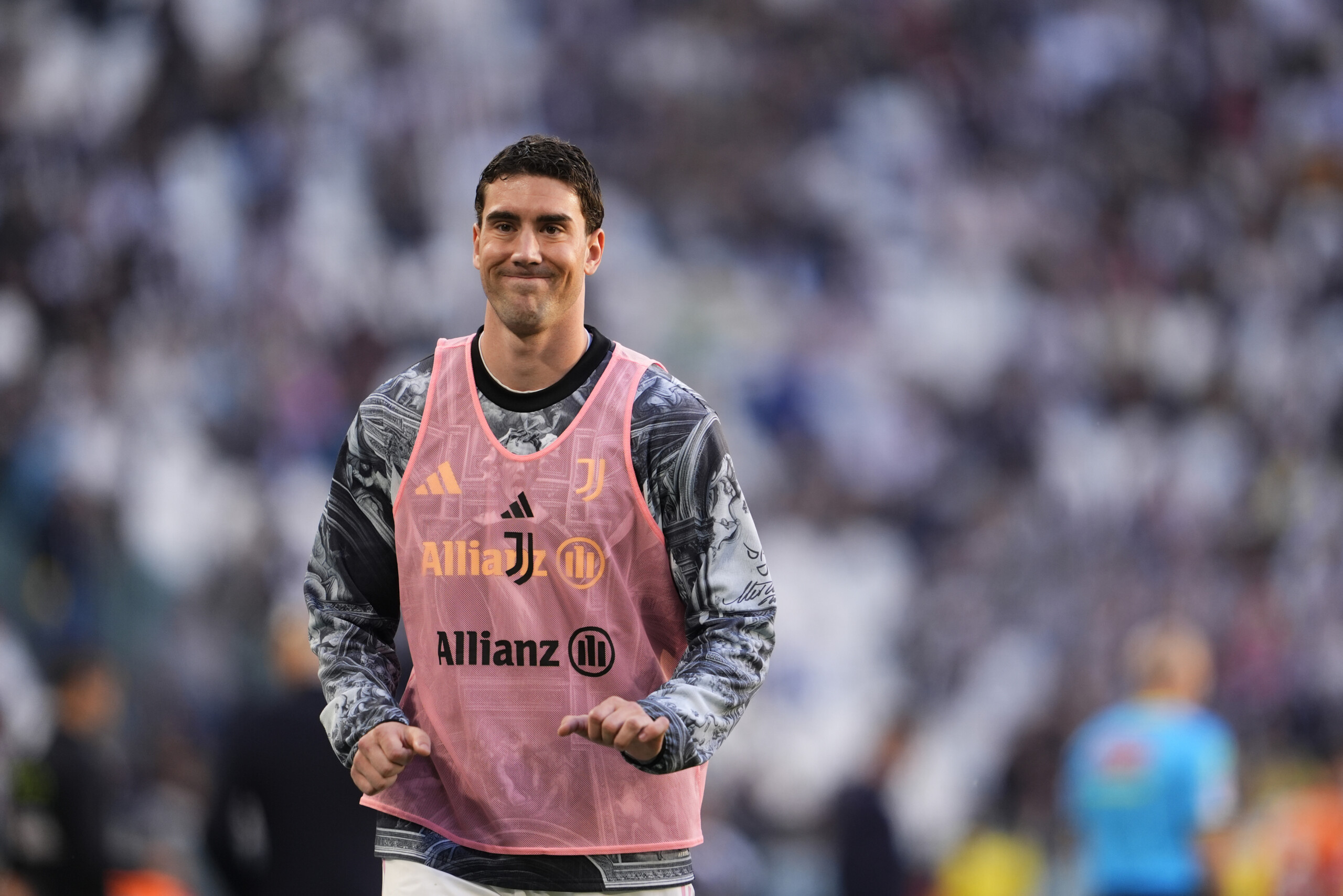 juventus legere blessure au mollet pour vlahovic indisponible pendant 2 a 3 semaines scaled