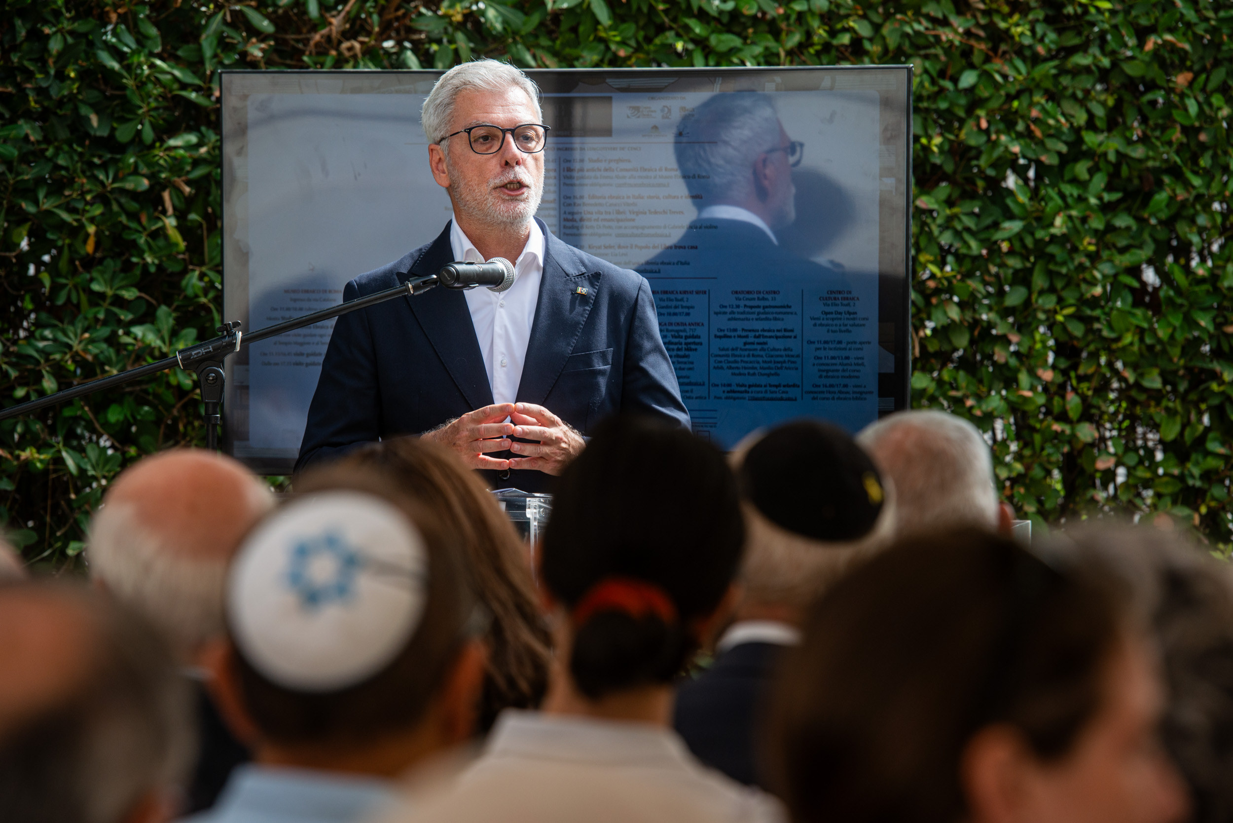 cinema mollicone le docufilm sur regeni meritait un financement projection a la chambre