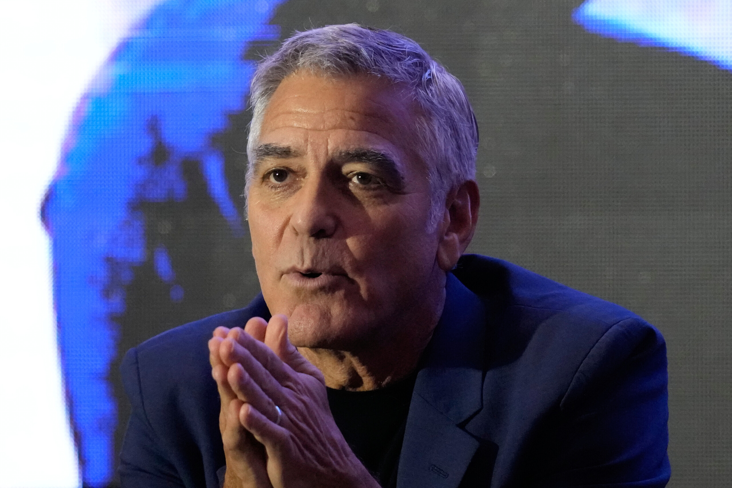 Clooney : « Menacer de mettre fin à une civilisation est un crime de guerre » 1 clooney menacer de mettre fin a une civilisation est un crime de guerre scaled