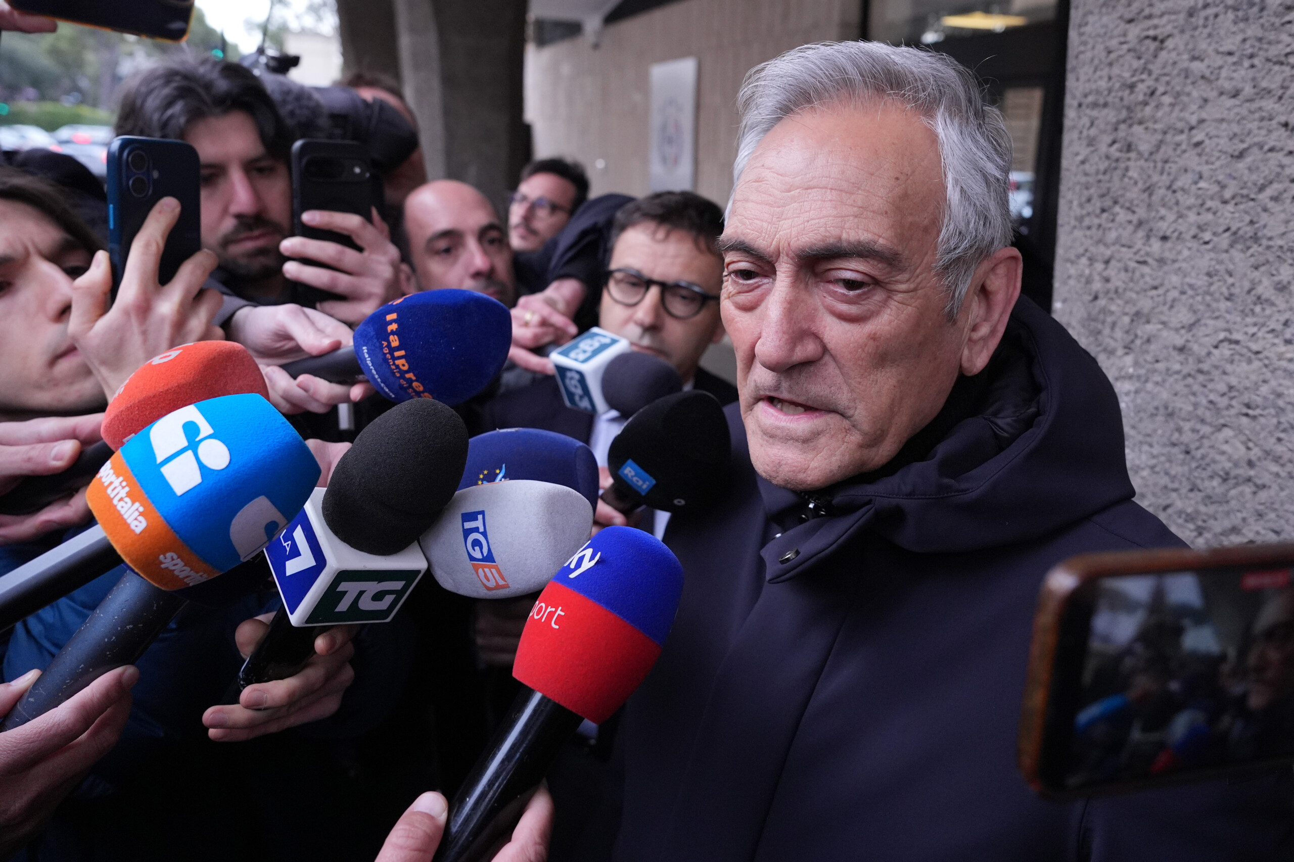 Football, Gravina : « Les problèmes du mouvement ne se résolvent pas par ma démission » 1 football gravina les problemes du mouvement ne se resolvent pas par ma demission scaled
